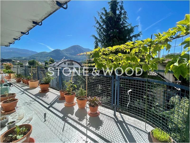 Spacieux appartement avec vue dégagée à deux pas du lac d'An