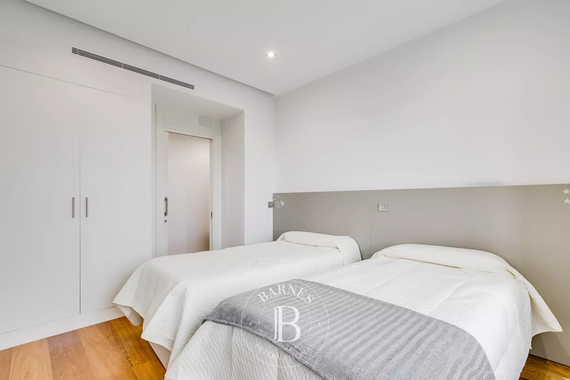 Daire Madrid - picture 15