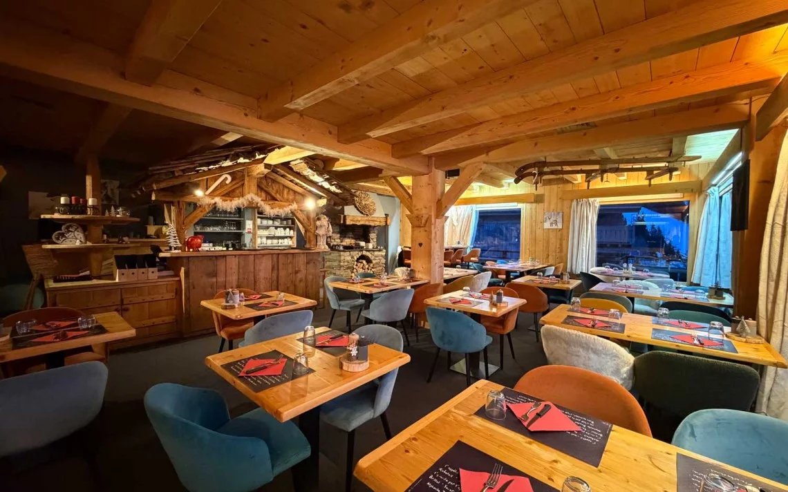 RESTAURANT BAR LICENCE IV STATION INTERNATIONALE — photo 3