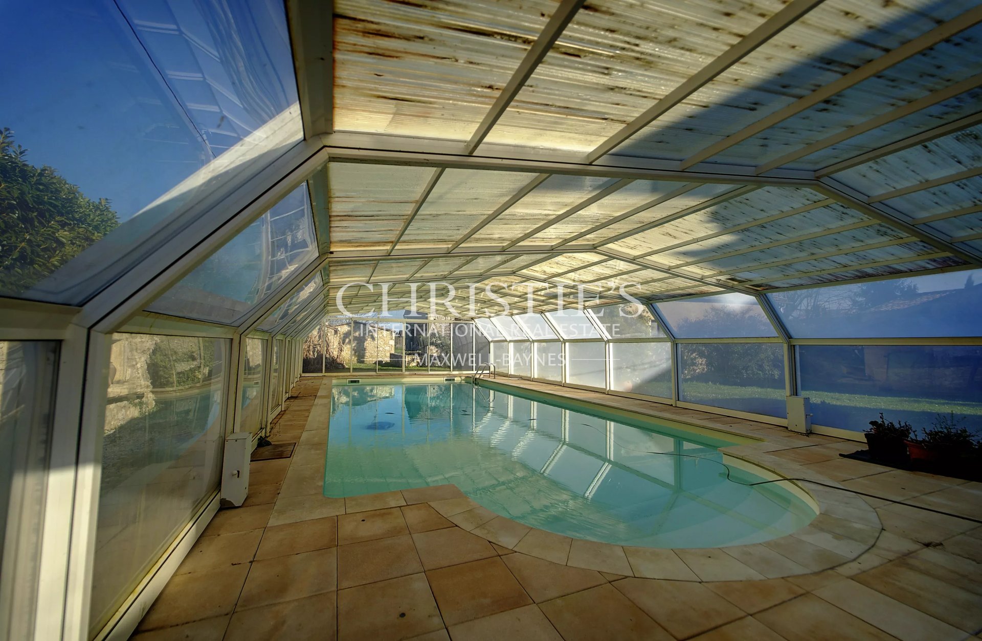 8 Bedroom Villa/Townhouse's Image 19