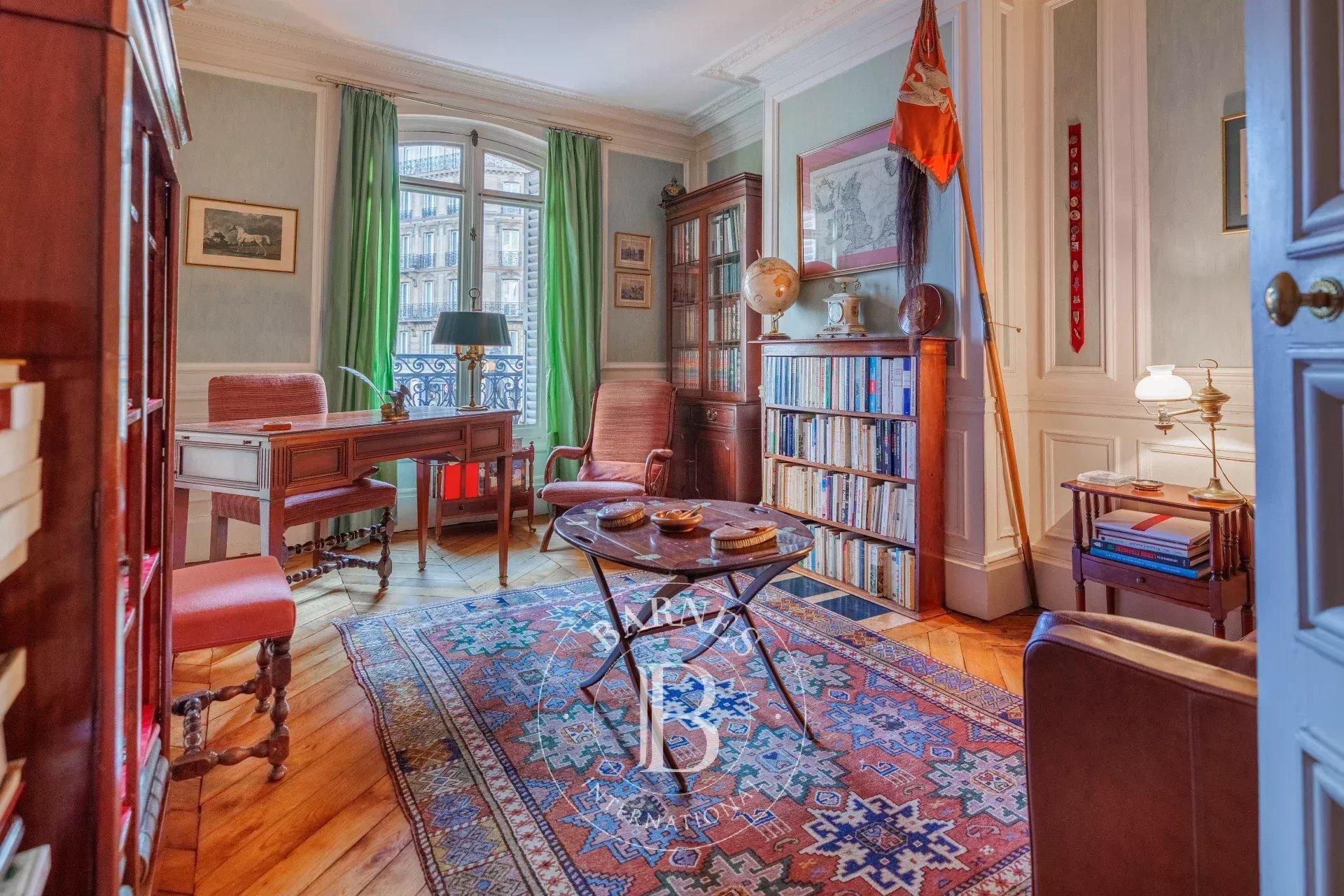 Daire Paris 8ème - picture 5