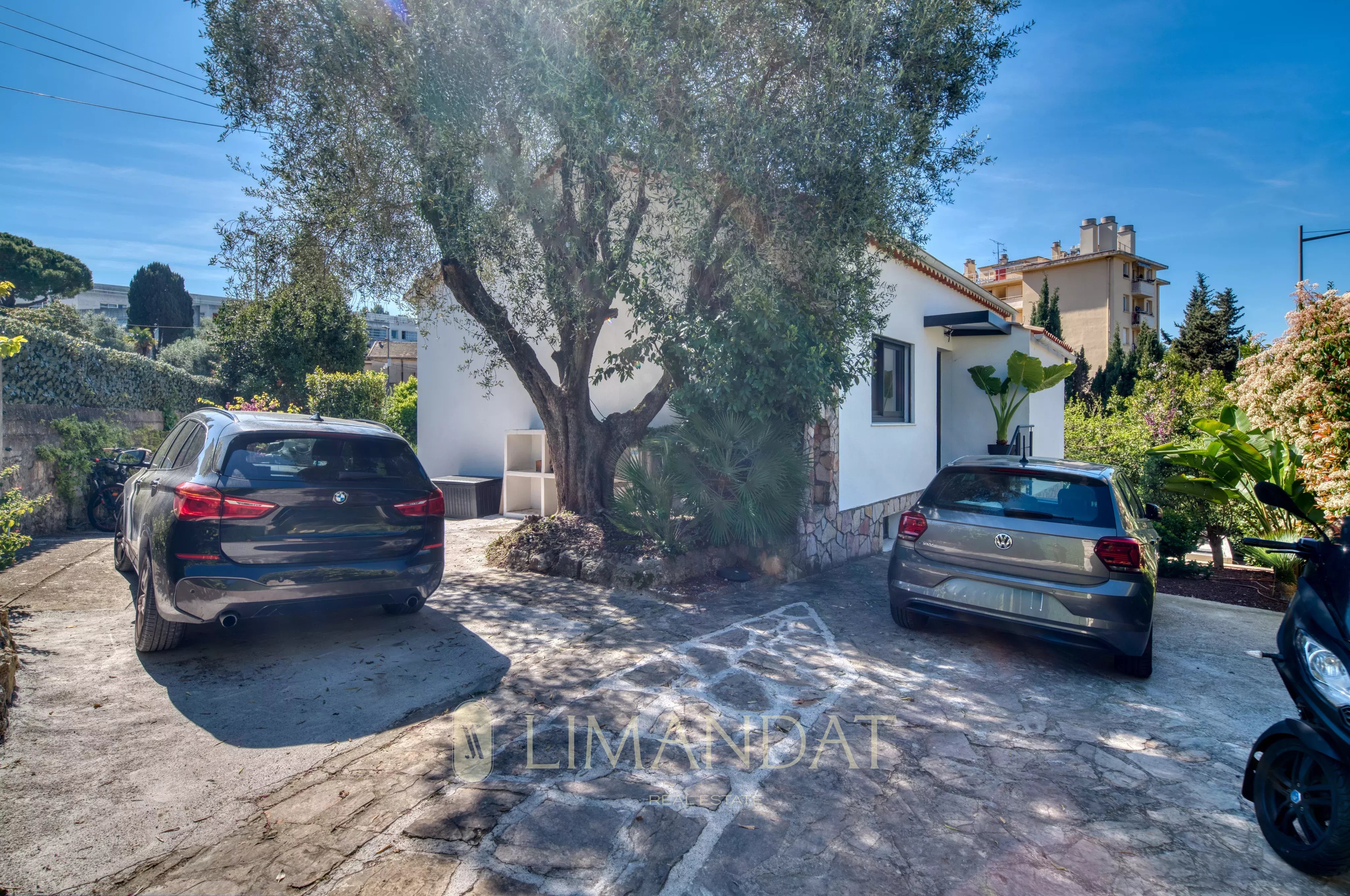 CANNES OXFORD - CHARMING VILLA + LAND CONSTRUCTIBLE