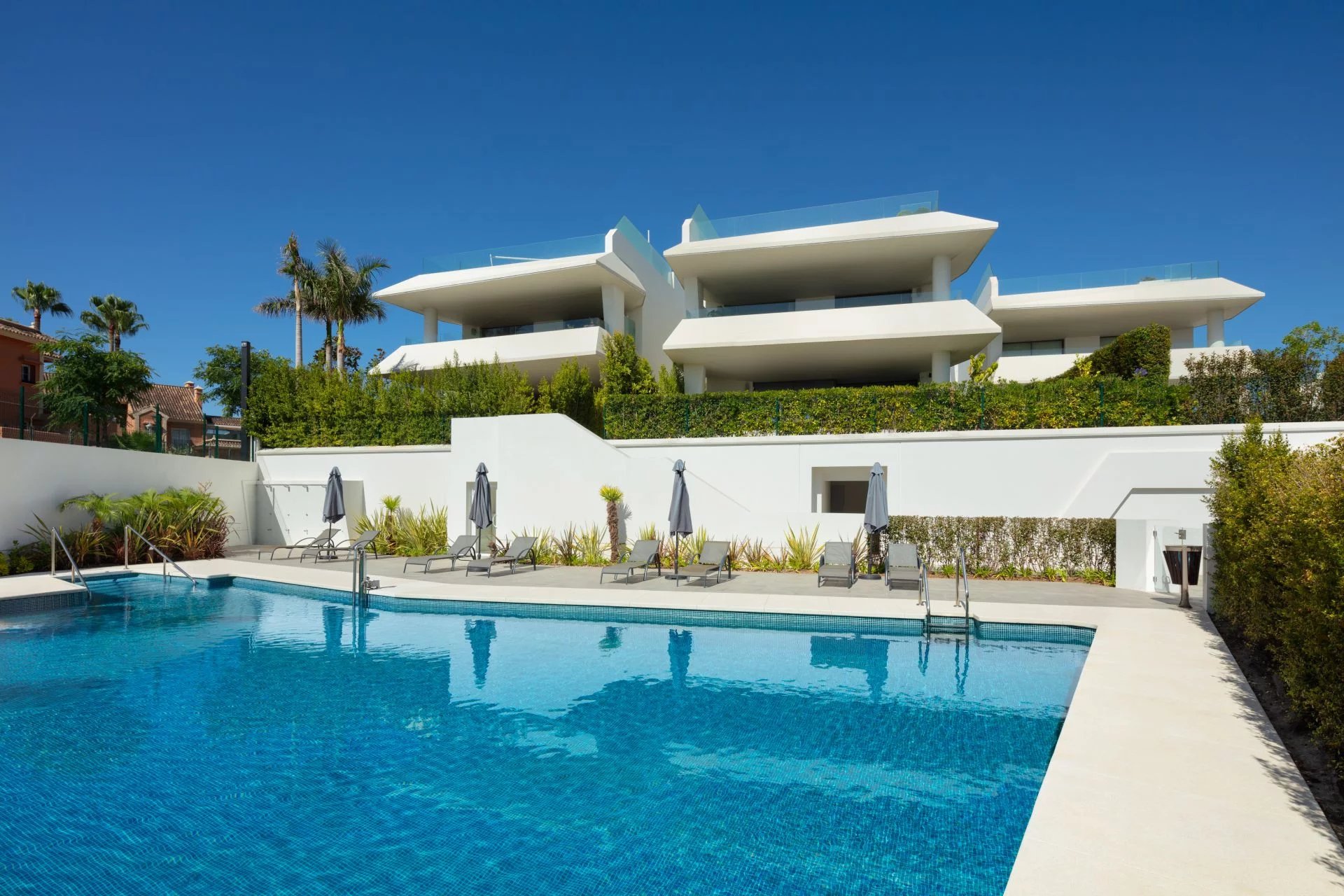 Très belle villa moderne jumelée située à Marbella