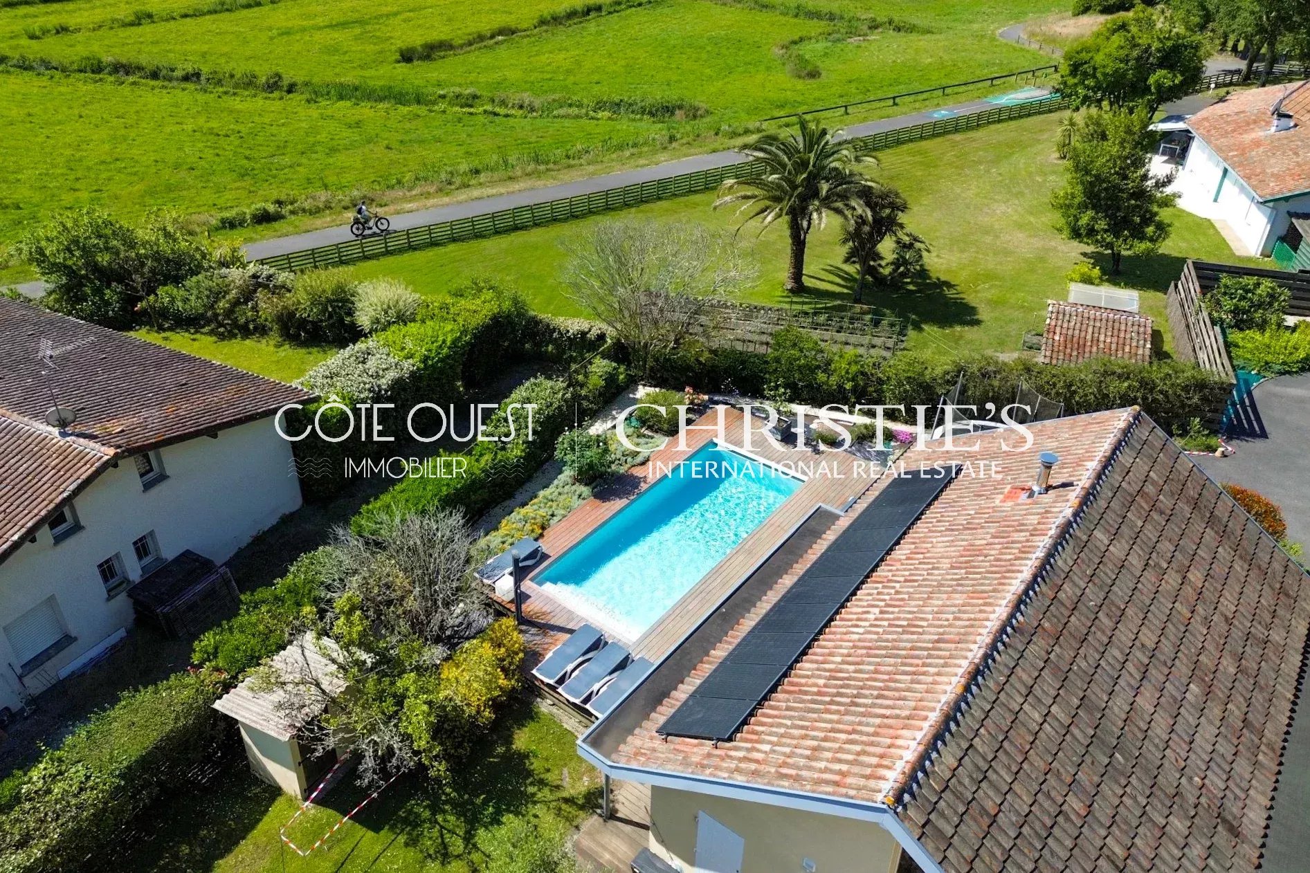 For sale Hossegor - A villa with swimming pool