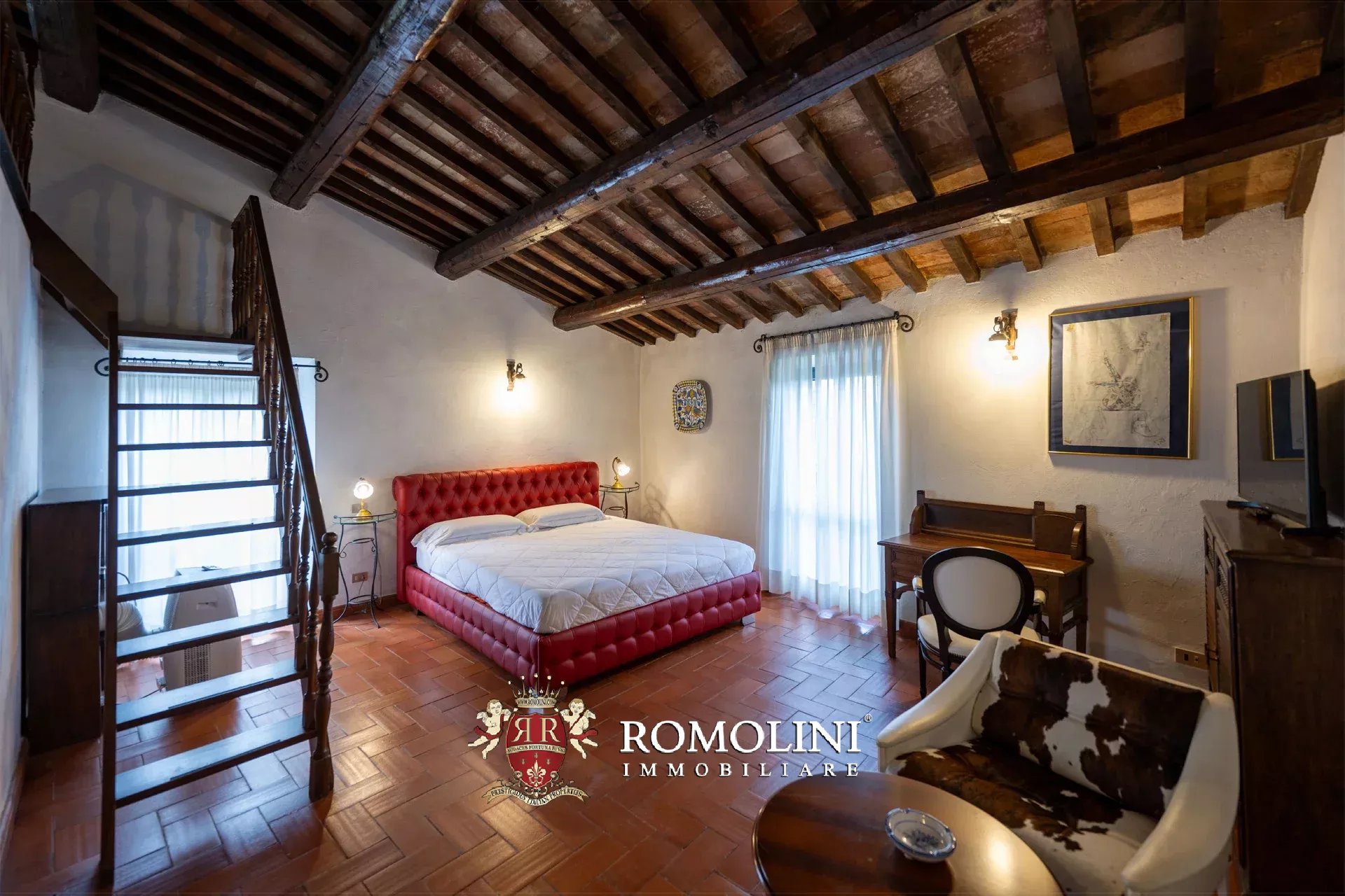8 Bedroom Villa/Townhouse's Image 39