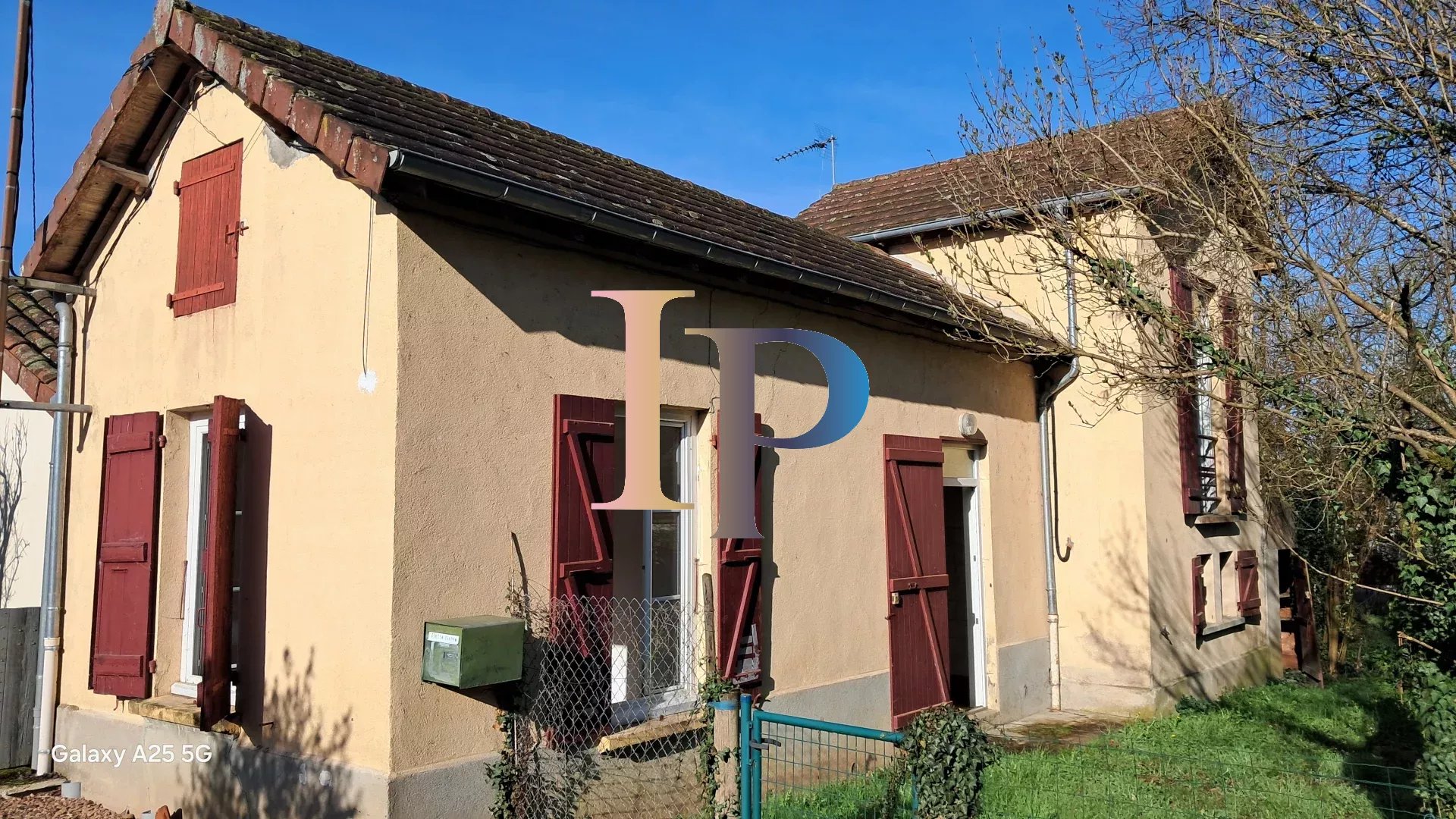 MAISON PROCHE CENTRE VILLE PARAY LE MONIAL