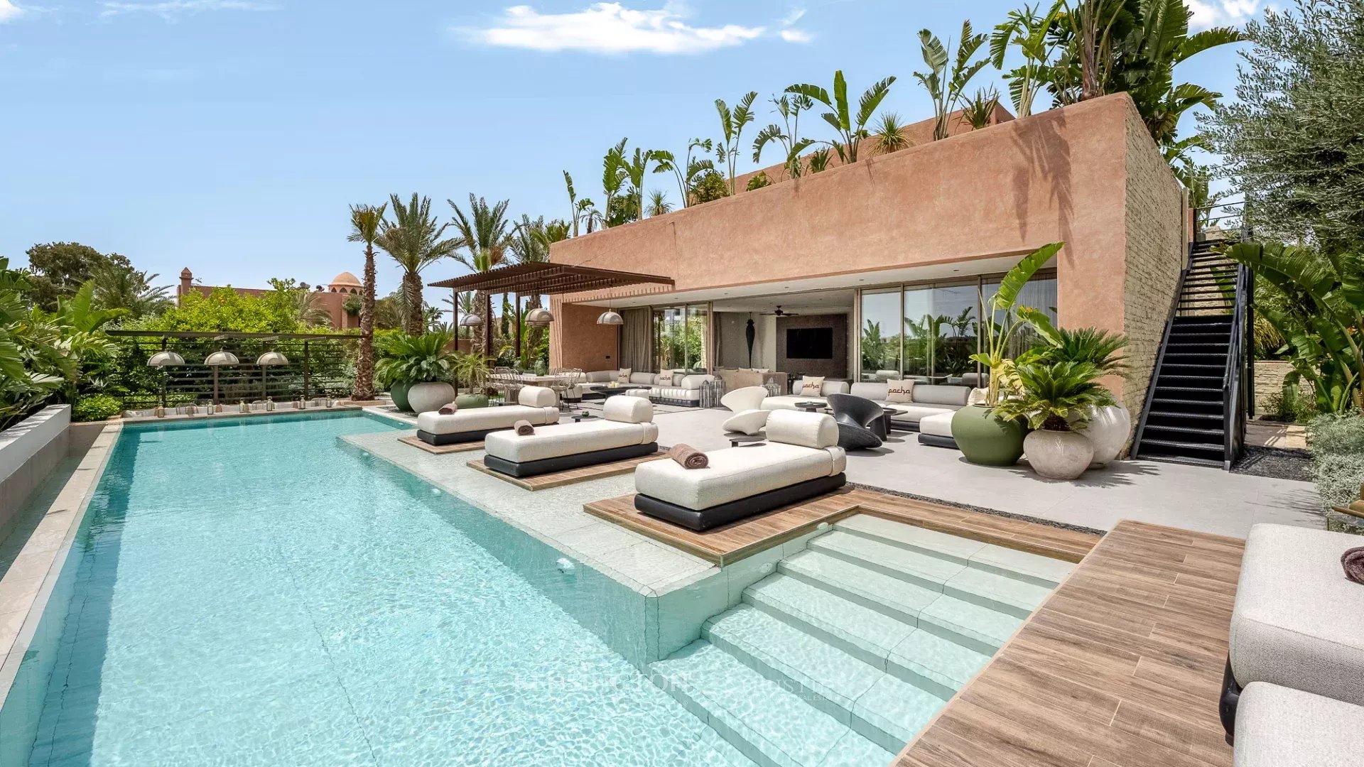 5 Bedroom Villa/Townhouse's Image 25