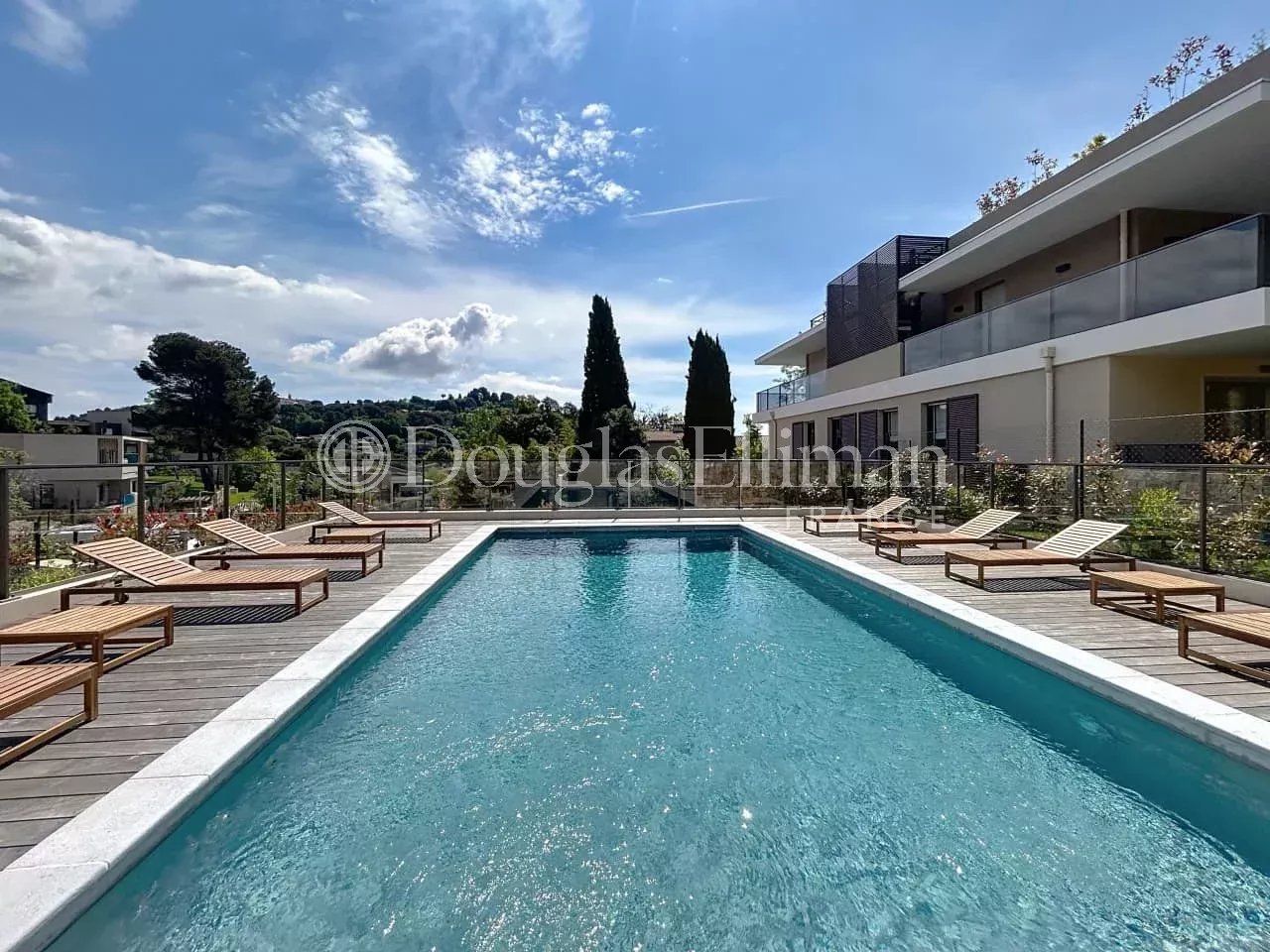 MOUGINS – Appartement Neuf de Trois Chambres dans une Résidence Privée - Image nᵒ2