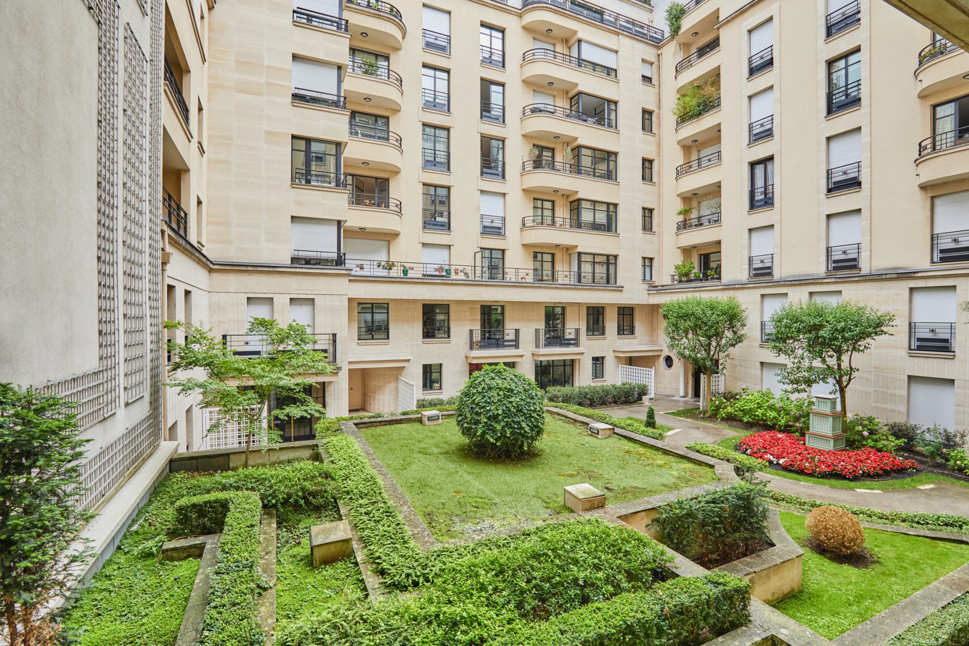 2 Bedroom Apartment/Flat's Image 8