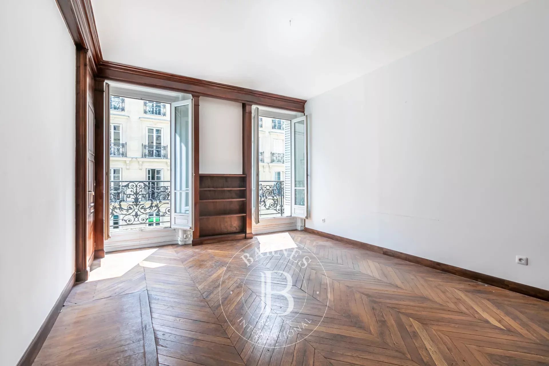 Daire Paris 8ème - picture 14