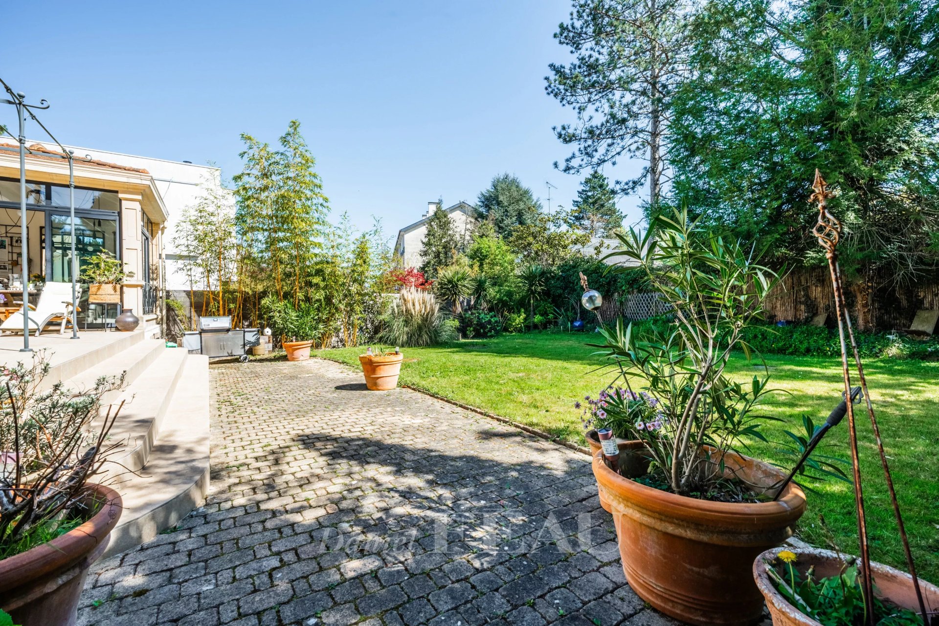 5 Bedroom Villa/Townhouse's Image 13