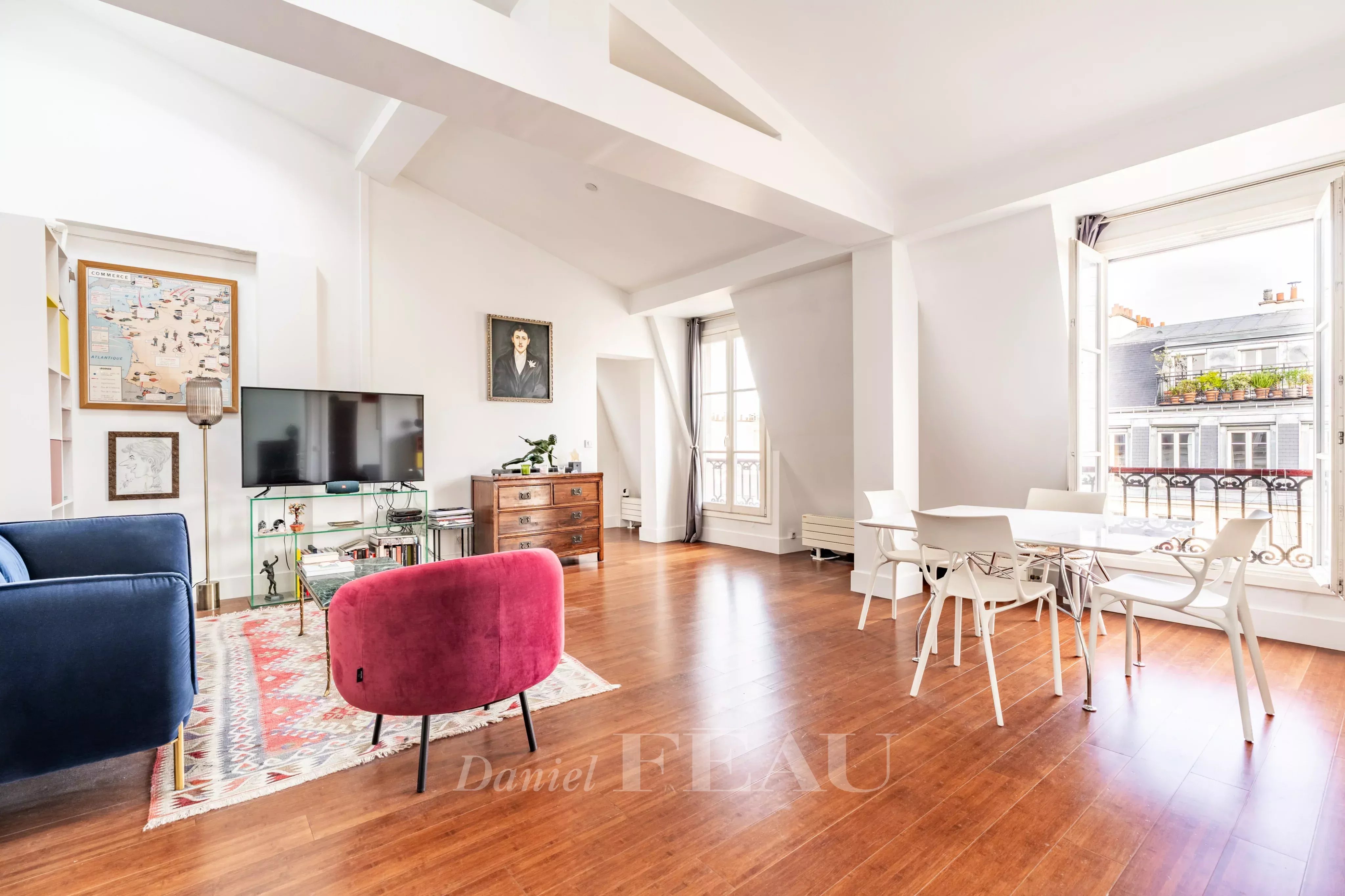 Paris IIIe - Arts et Métiers - Dernier étage - Vue dégagée