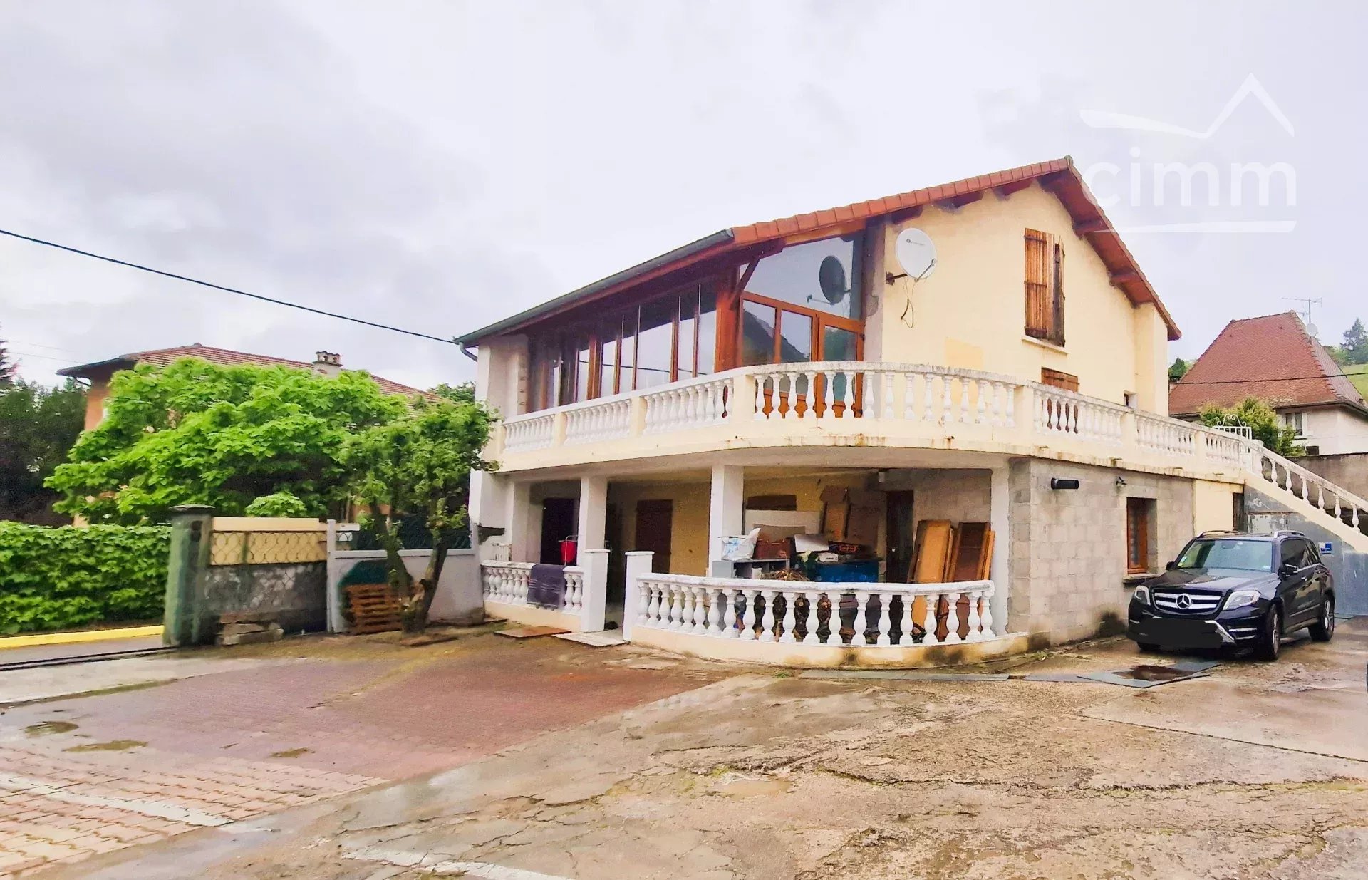 Rare à la vente – Maison de caractère rénovée avec 3 logements T3 indépendants – Fort potentiel investisseur !