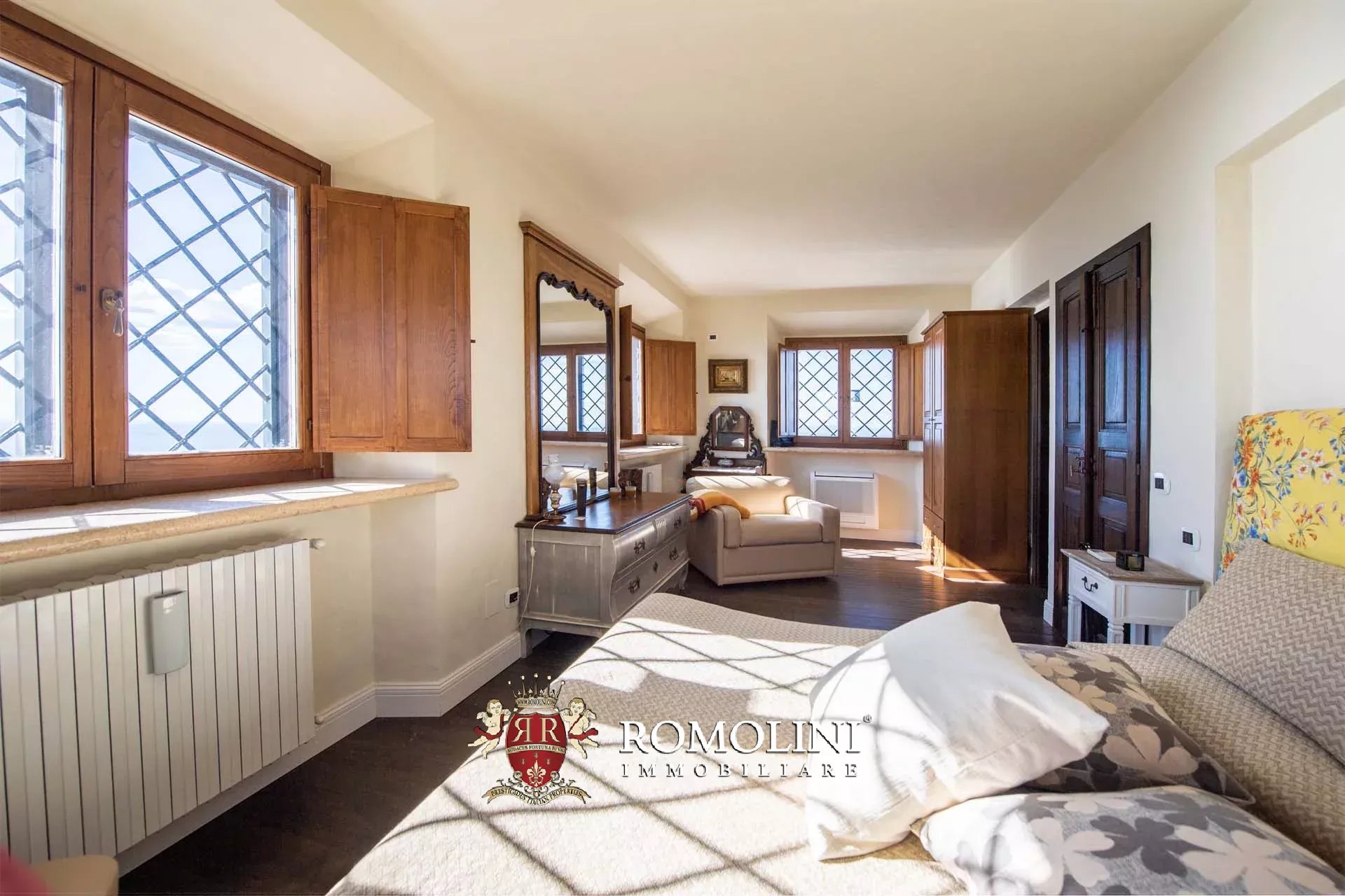 5 Bedroom Villa/Townhouse's Image 53