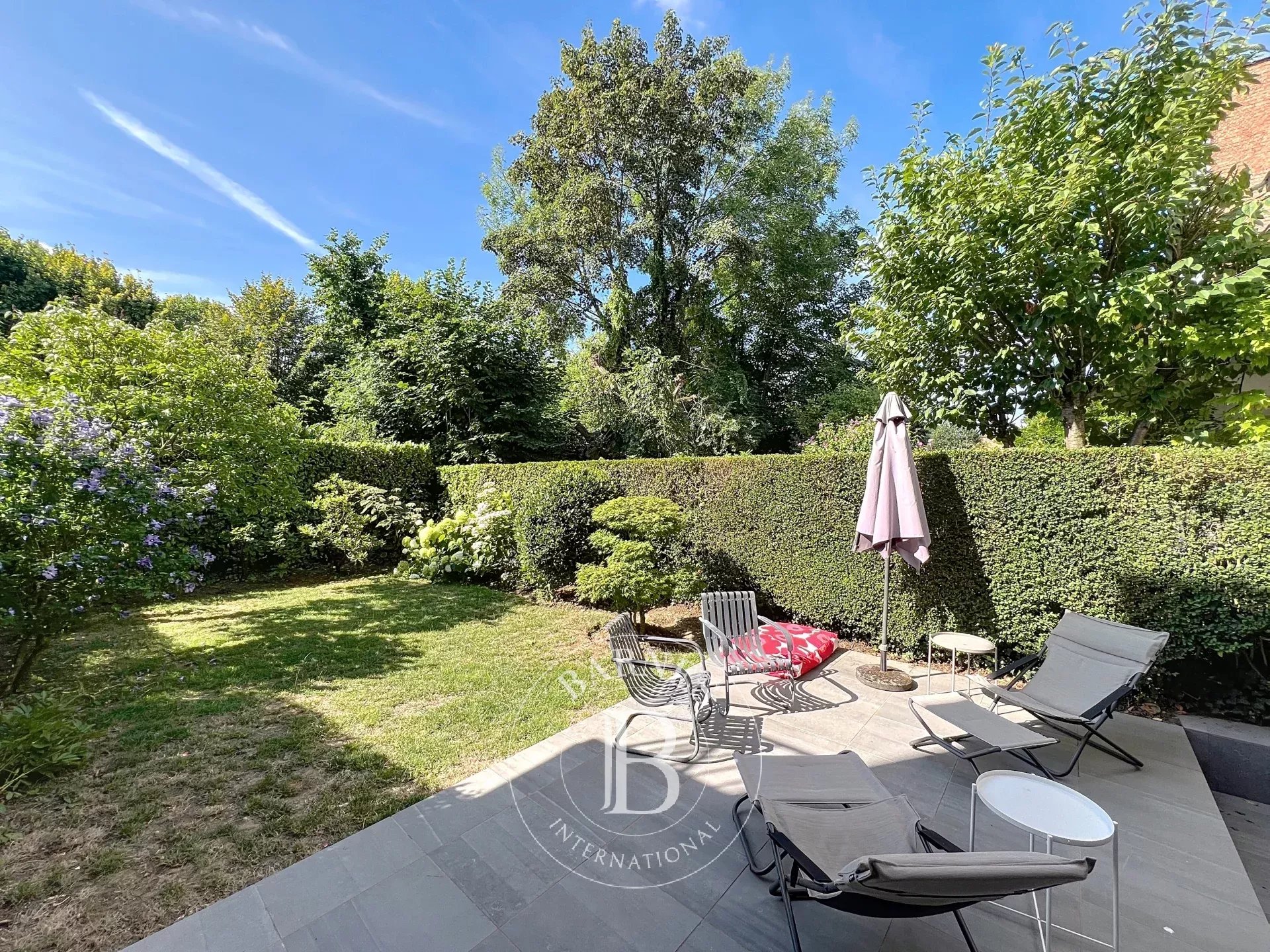 Uccle - Belle maison de caractère avec jardin sud et garage