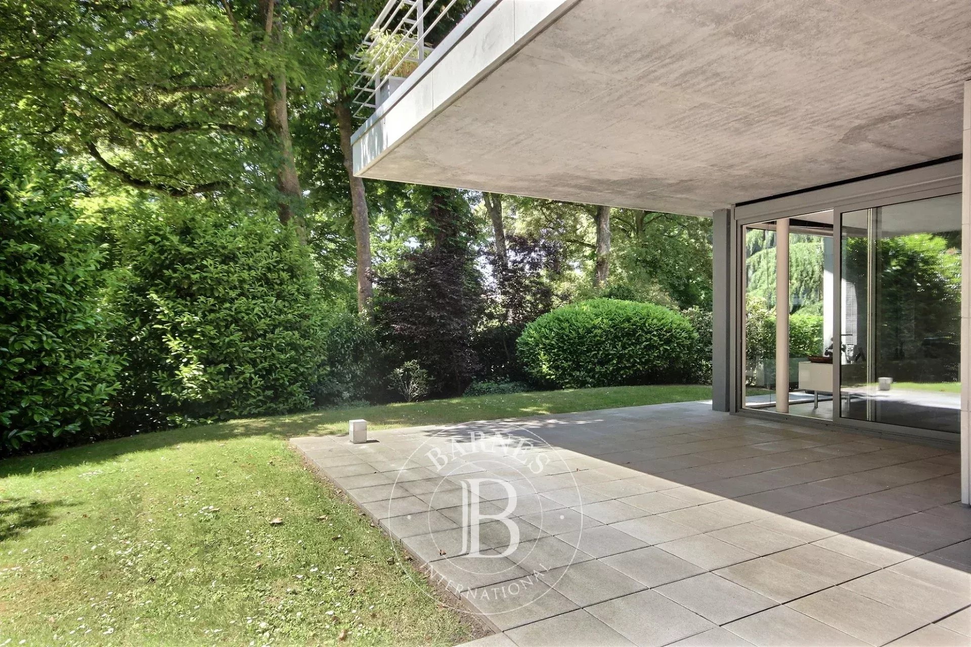 UCCLE - OBSERVATOIRE 3-bedroom apartment with garden