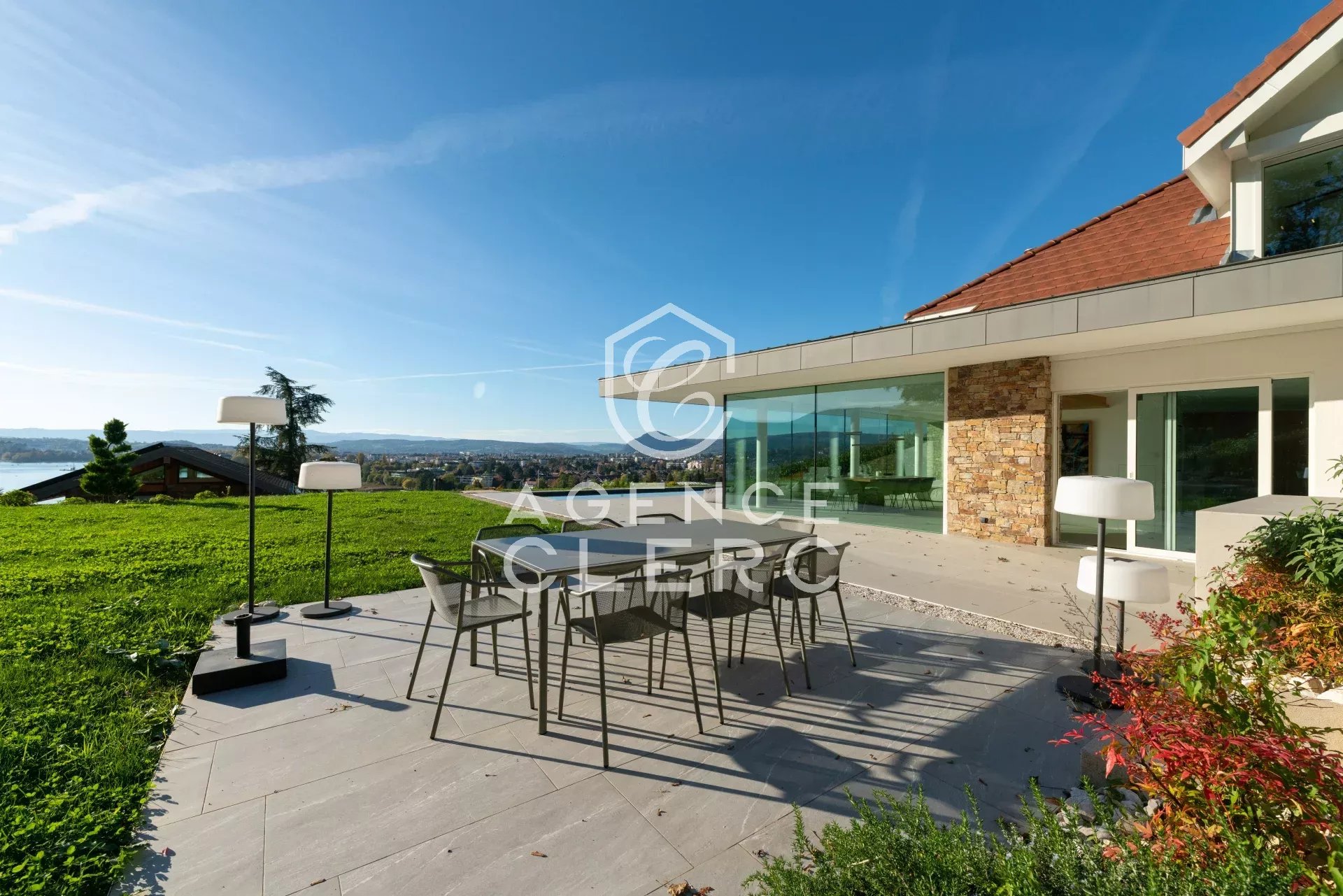 5 Bedroom Villa/Townhouse's Image 8