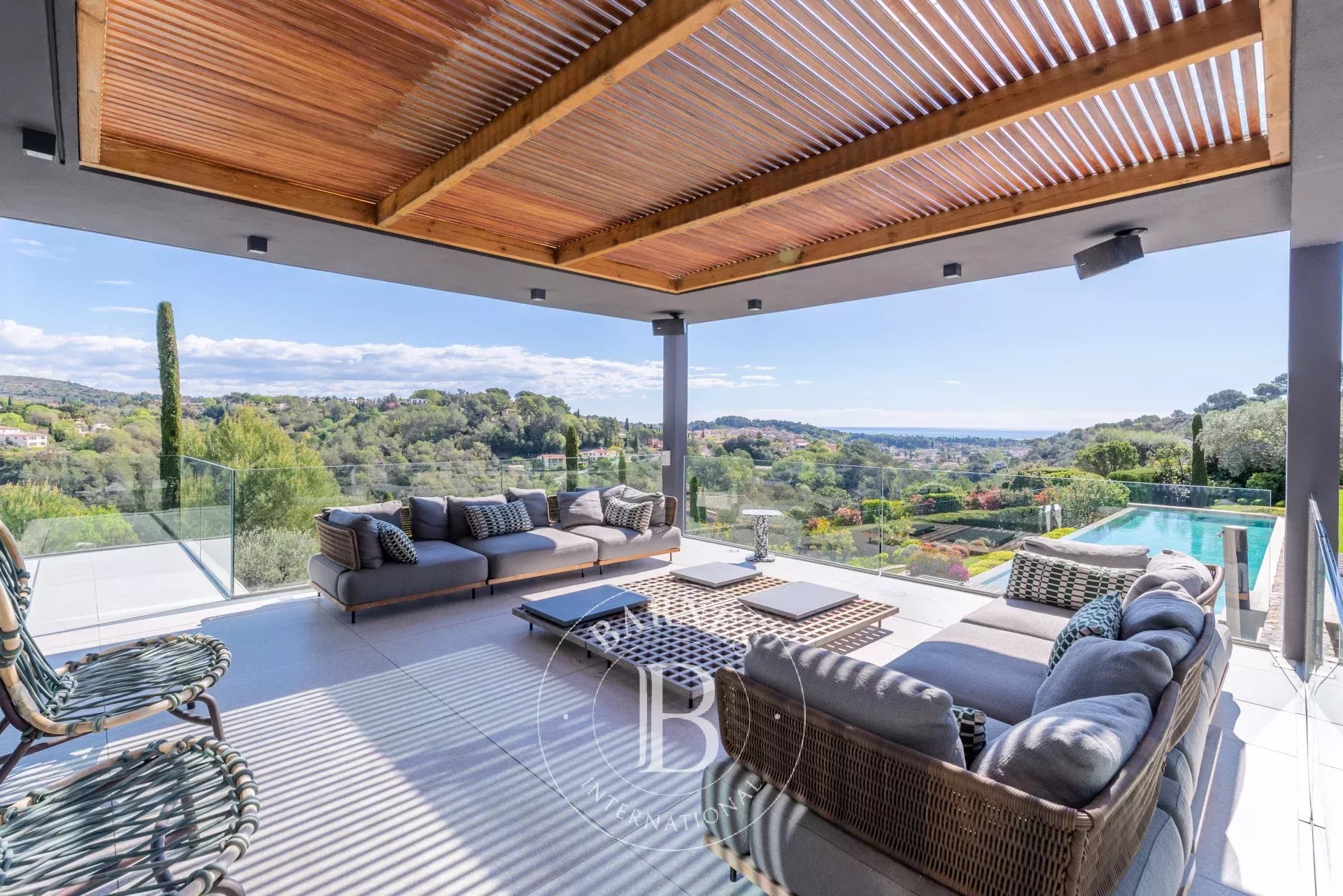 Entre Cannes et Nice - Domaine fermé - Contemporaine d’exception - Vue mer - picture 7