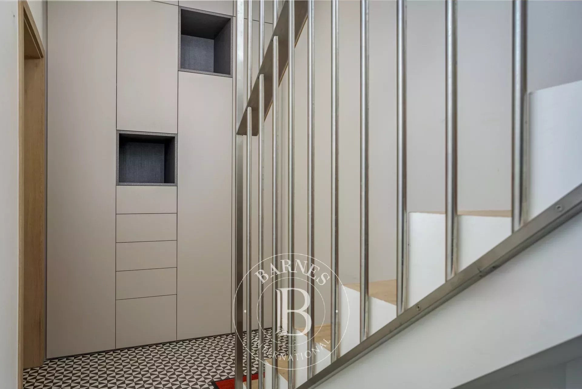 BARNES GENEVOIS - SAINT-JULIEN-EN-GENEVOIS - MAISON  CONTEMPORAINE