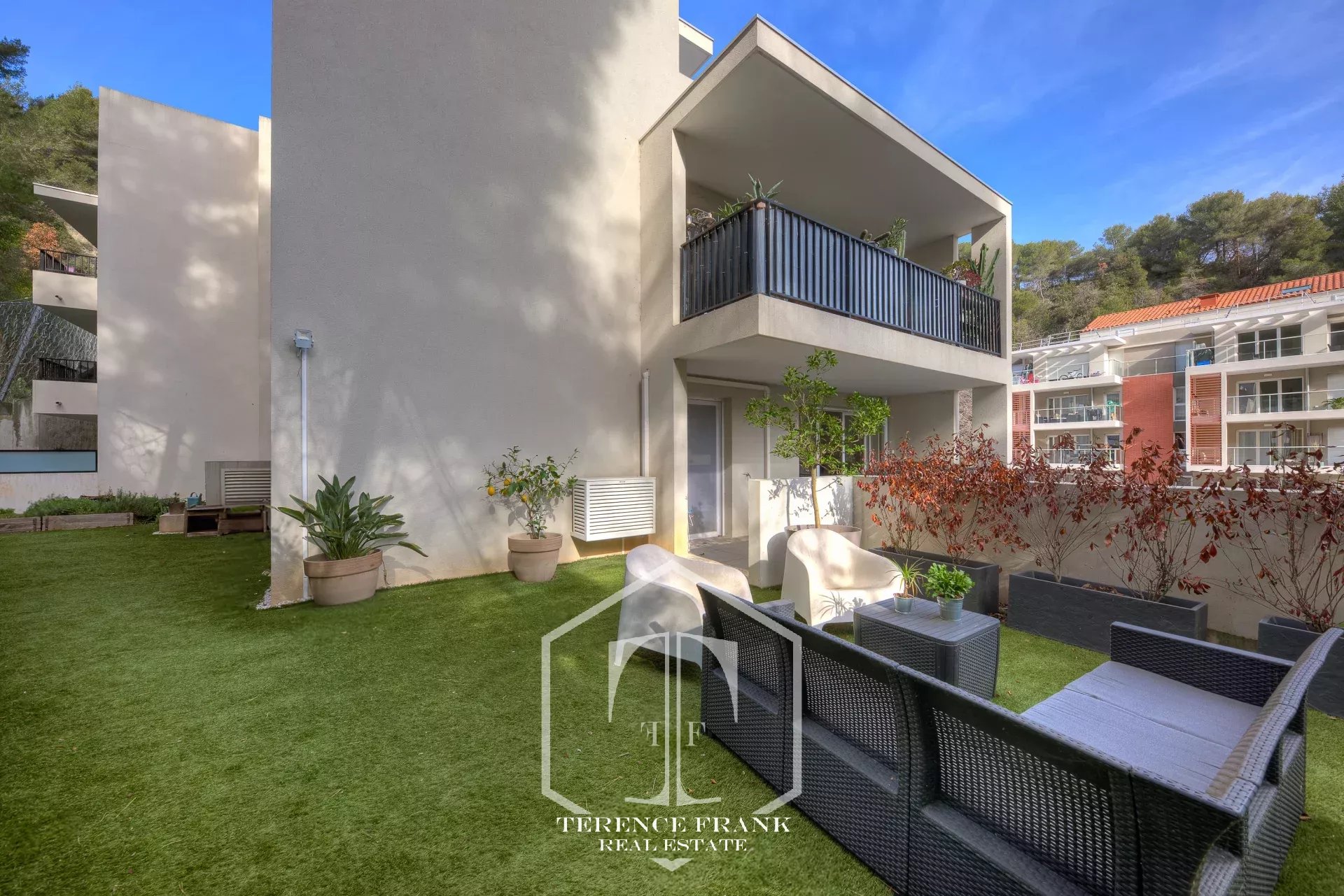 Agence immobilière de 