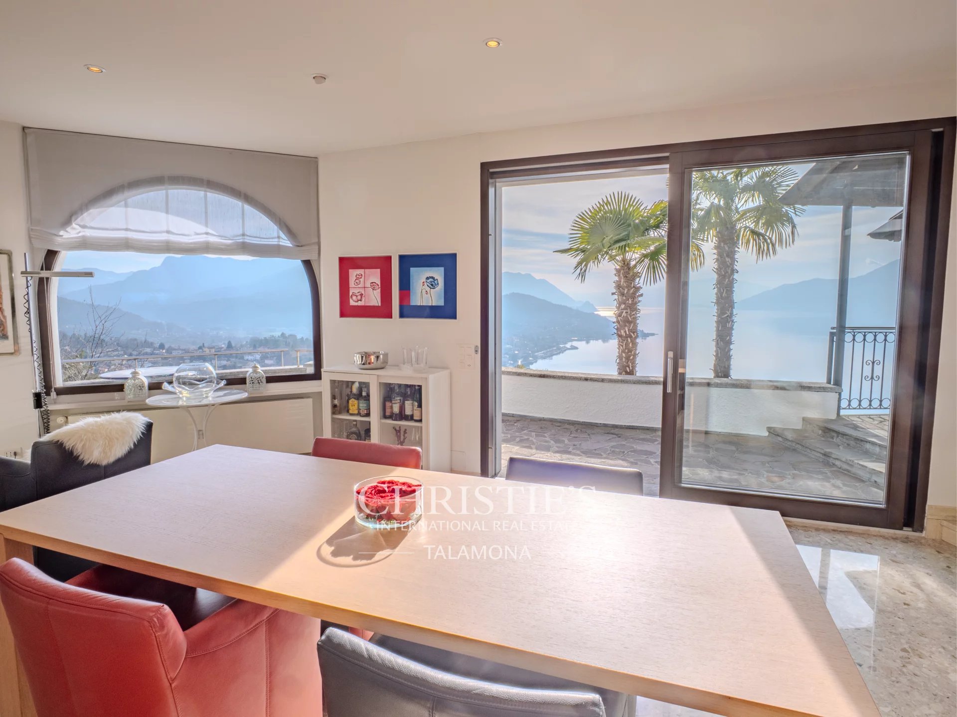 4 Bedroom Villa/Townhouse's Image 7
