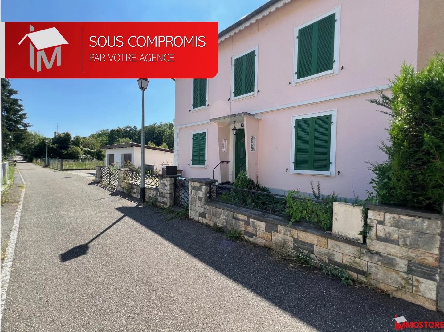 Maison + Terrain à côté de la frontière