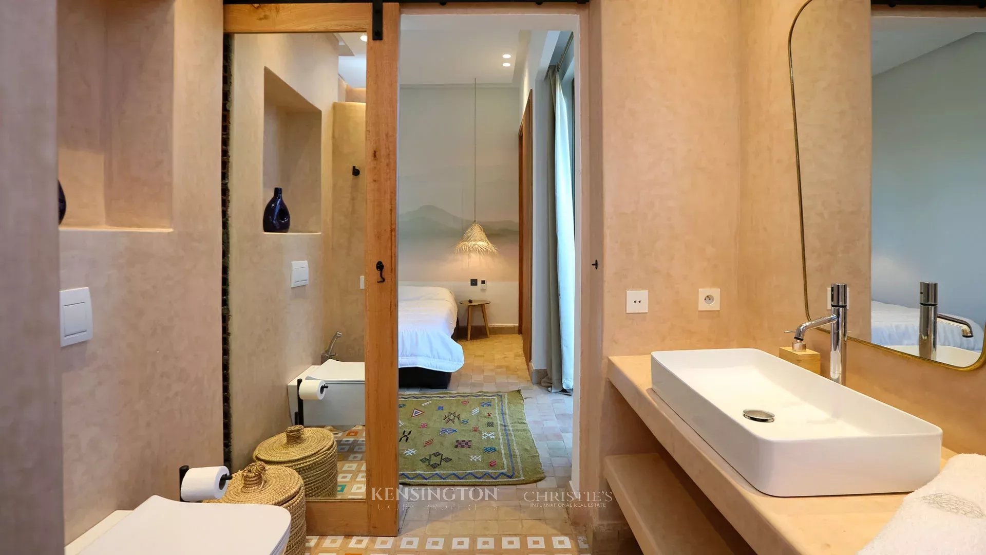 4 Bedroom Villa/Townhouse's Image 22
