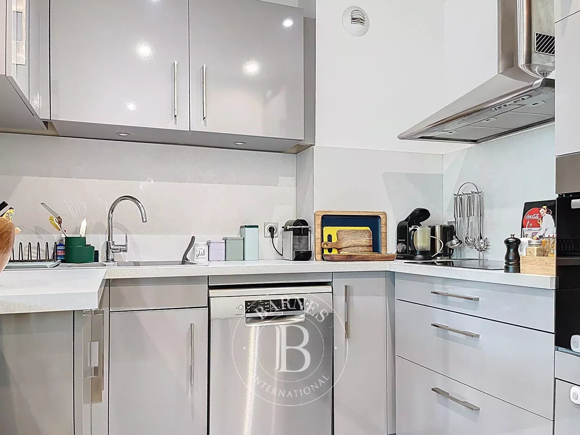 Daire Paris 10ème - picture 6