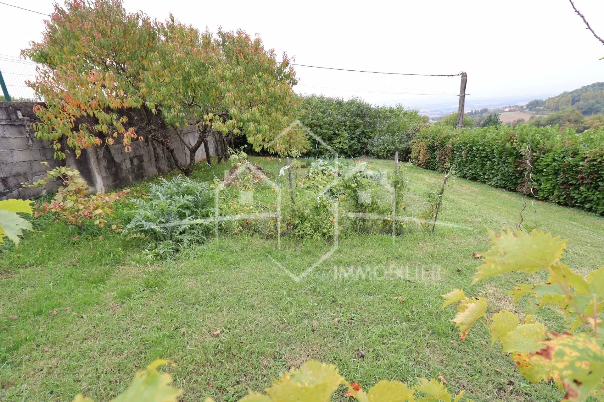 MAISON T4 AVEC VUE, SOUS-SOL ET PISCINE