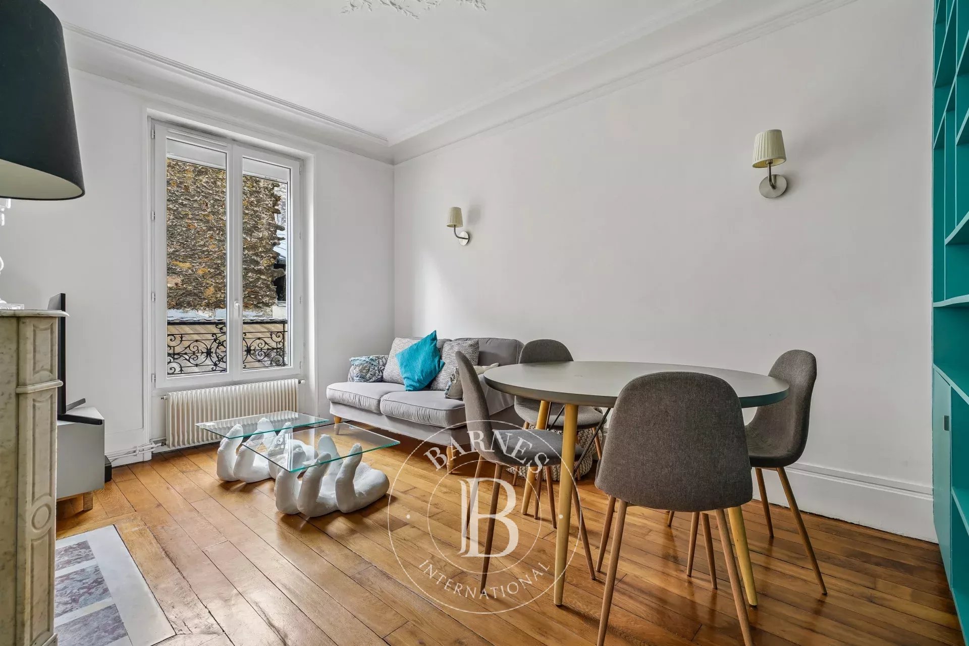 Paris  - Appartement 3 Pi&egrave;ces 2 Chambres - picture 2