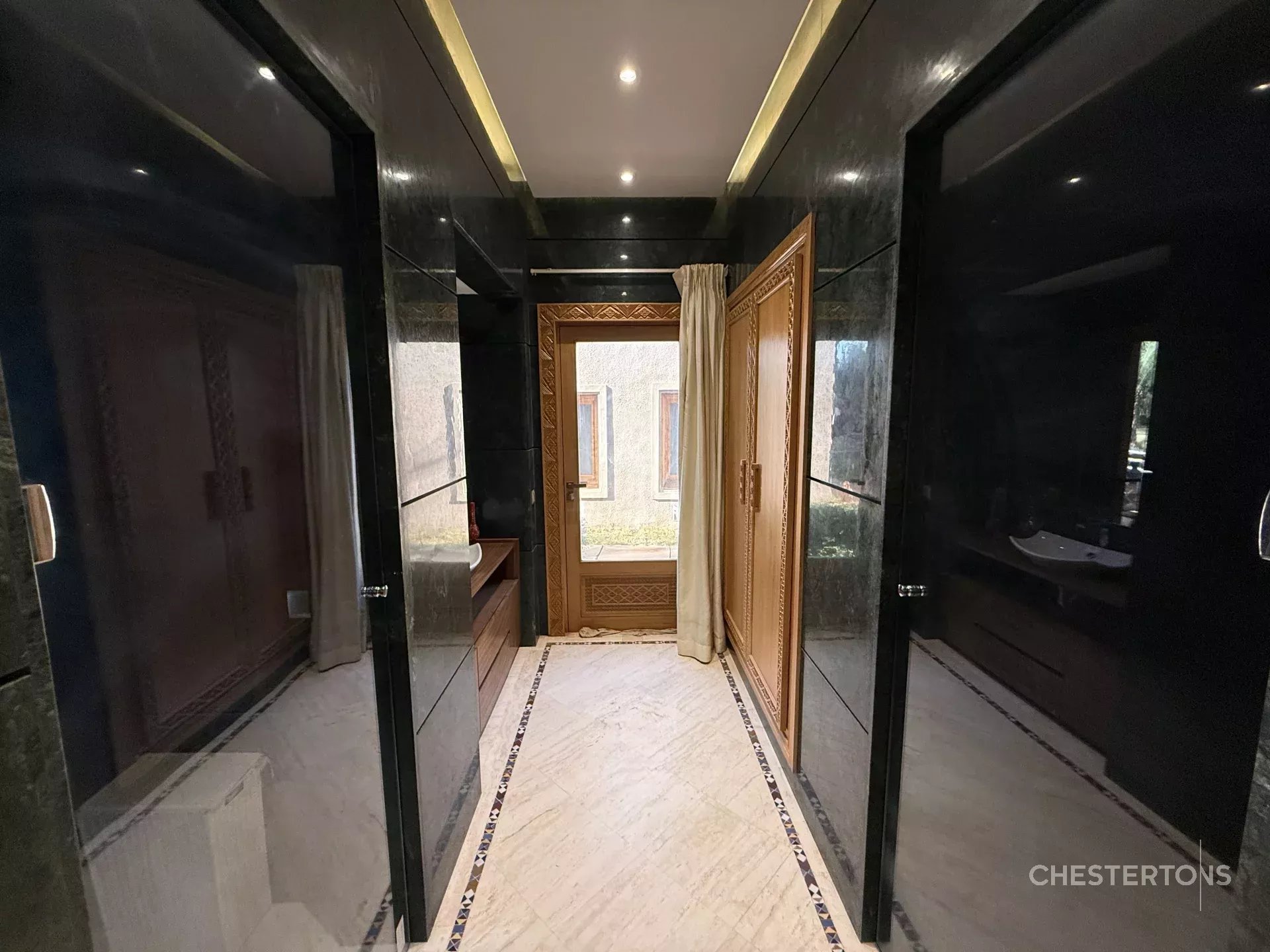 Image of Property - 10 Bedrooms for Sale in Marrakech-Ménara-Marrakech-Morocco, Image 43