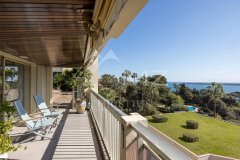 Luxury Sea-View Apartment Cannes | Prestigious Family Estate — photo 2 of 7