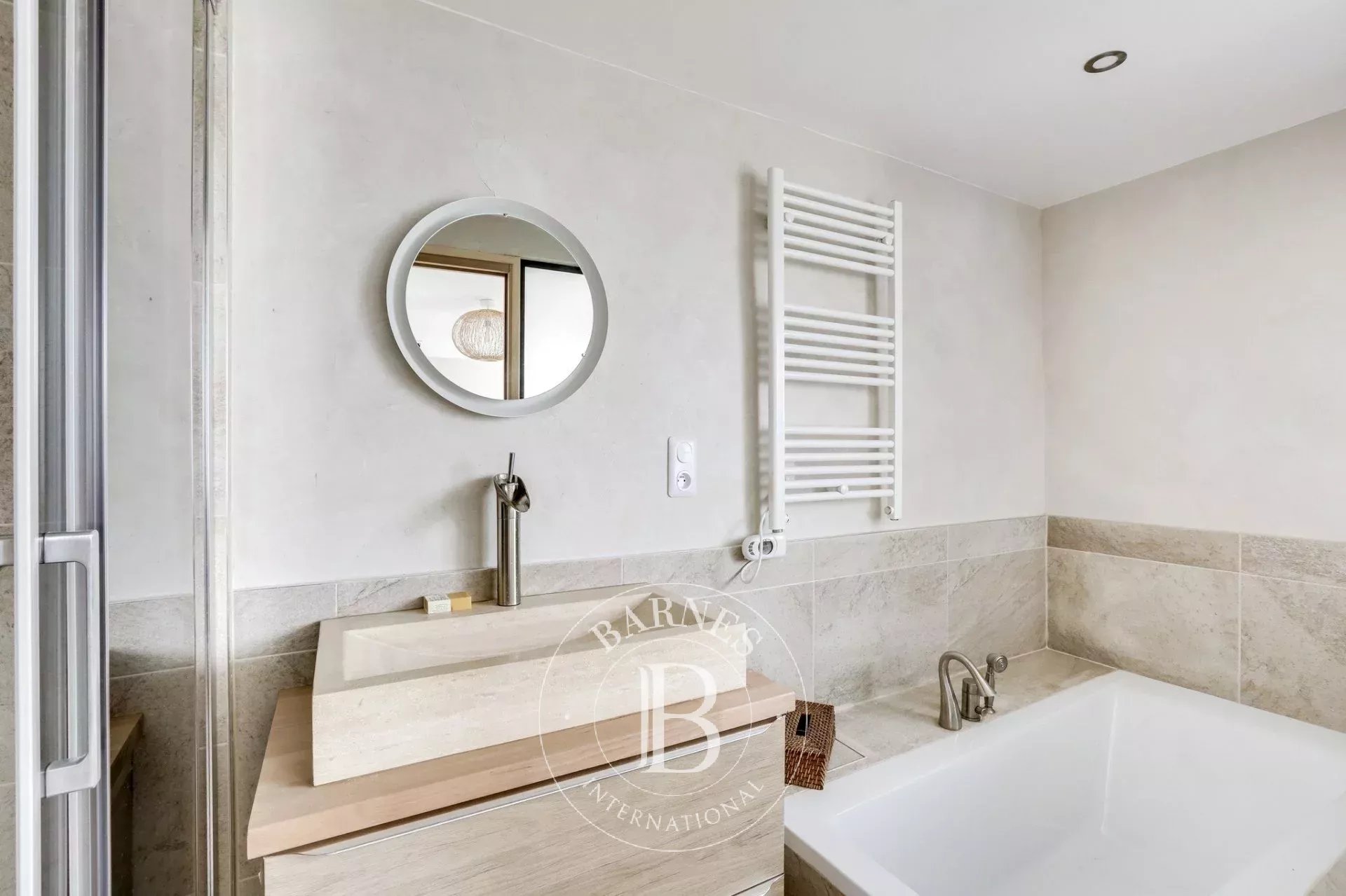 Daire Paris 18ème - picture 10