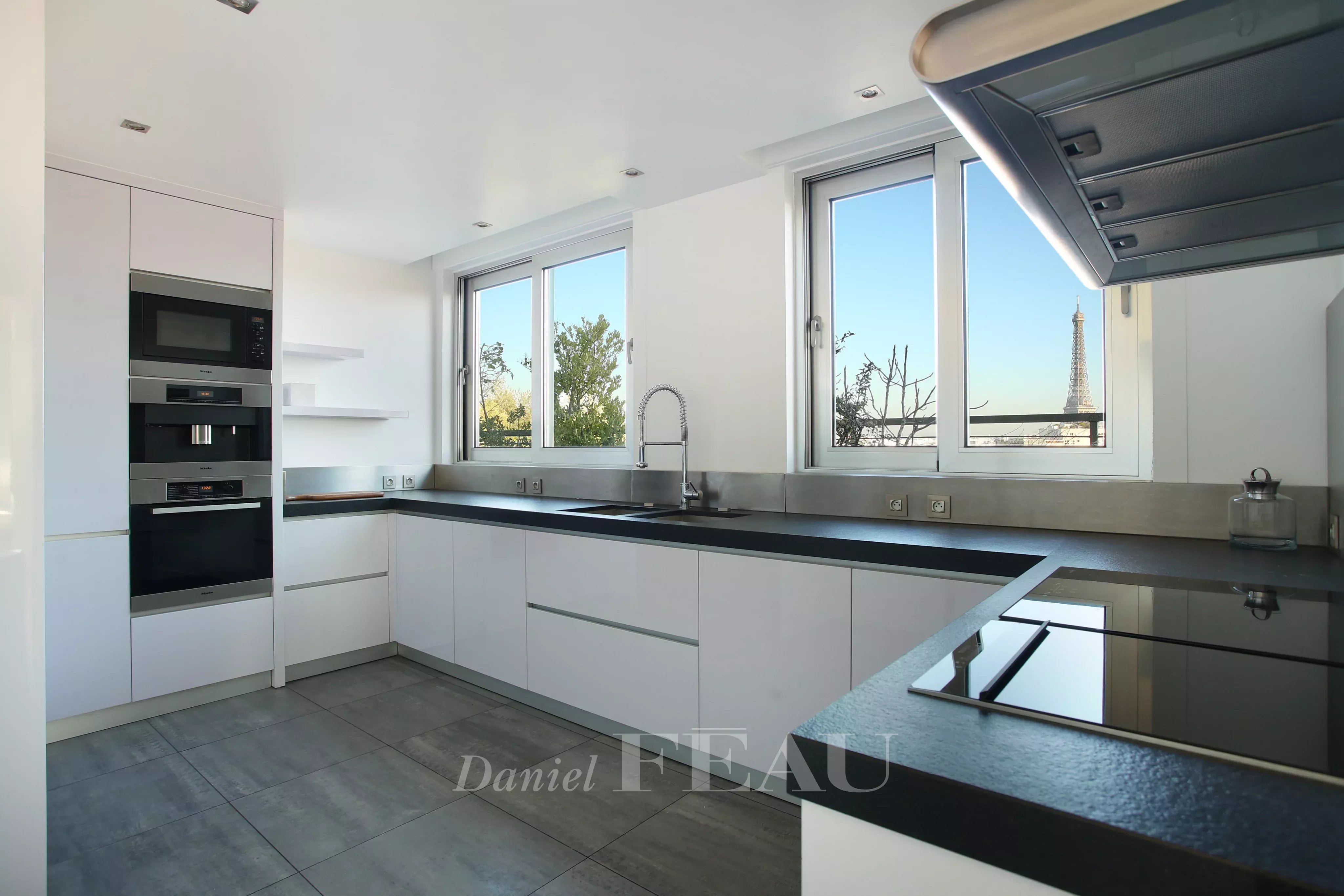 Rental Apartment Paris 16th
