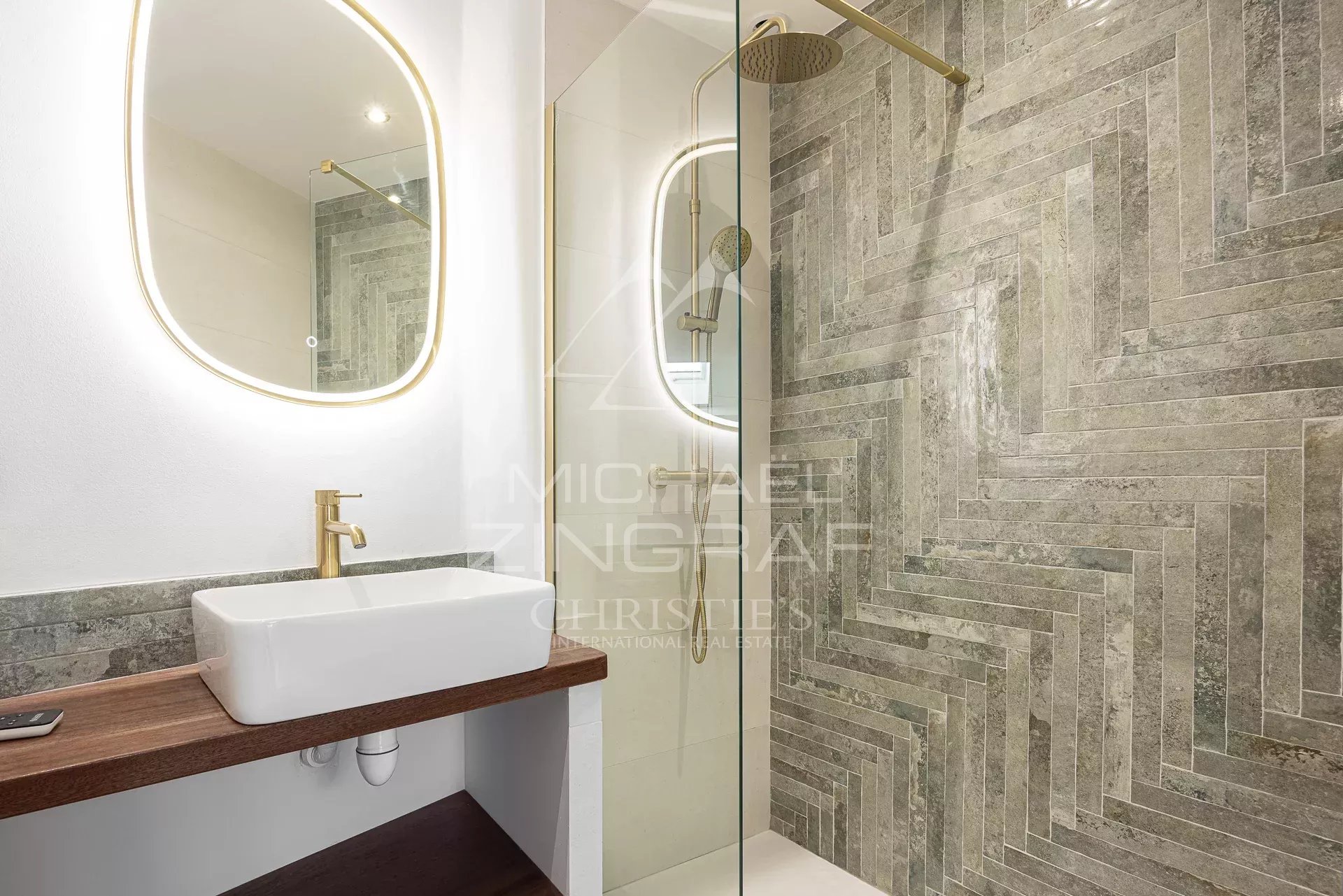2 Bedroom Villa/Townhouse's Image 8