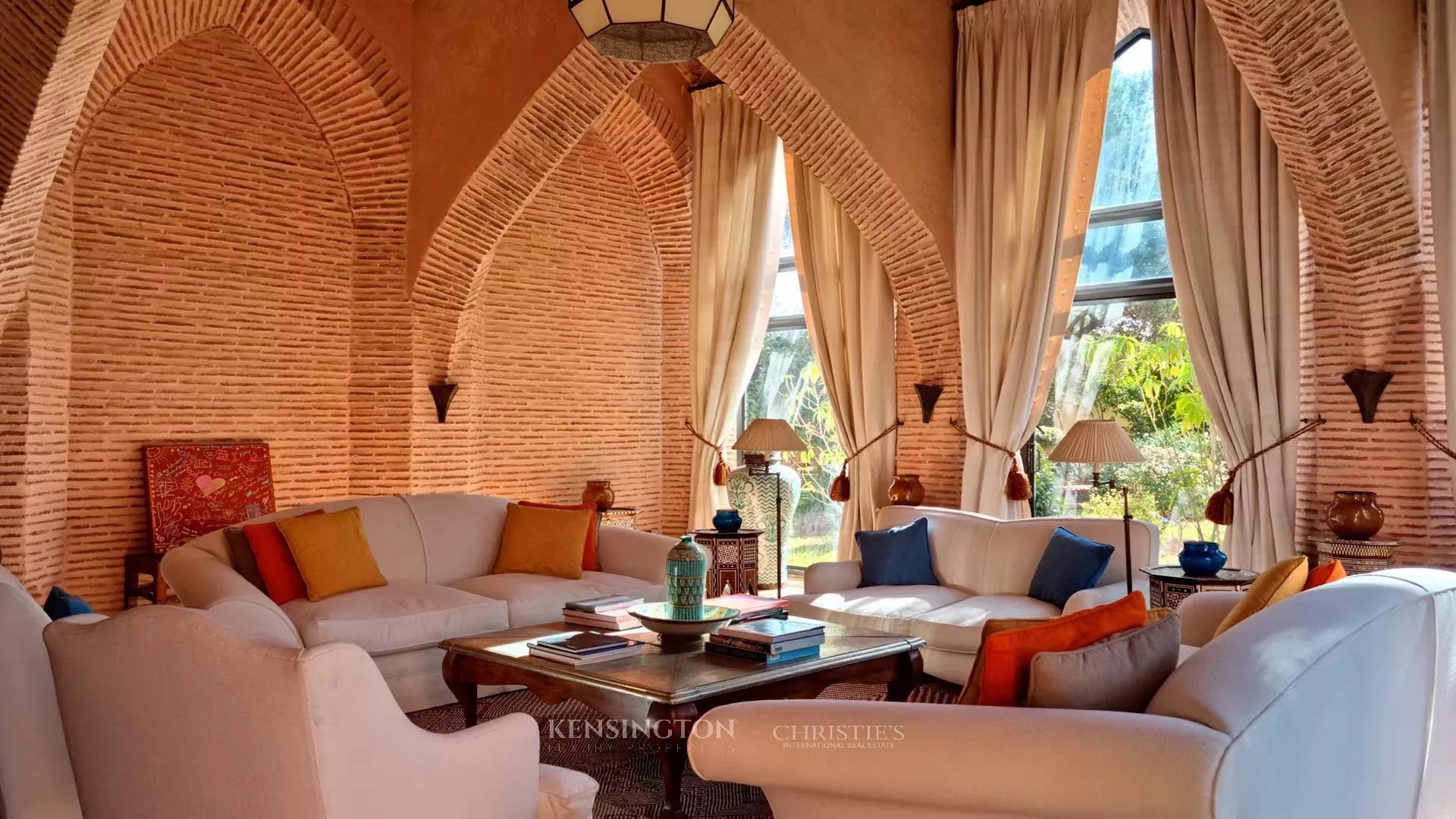 8 Bedroom Villa/Townhouse's Image 14