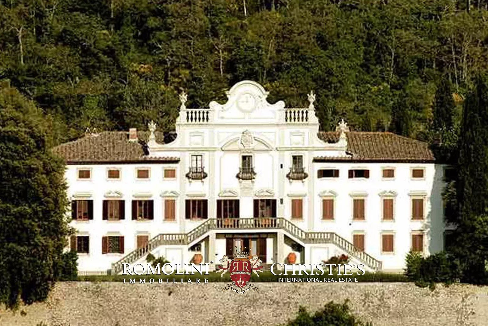 LUXURY HISTORICAL VILLA FOR SALE IN RADDA IN CHIANTI, TUSCANY