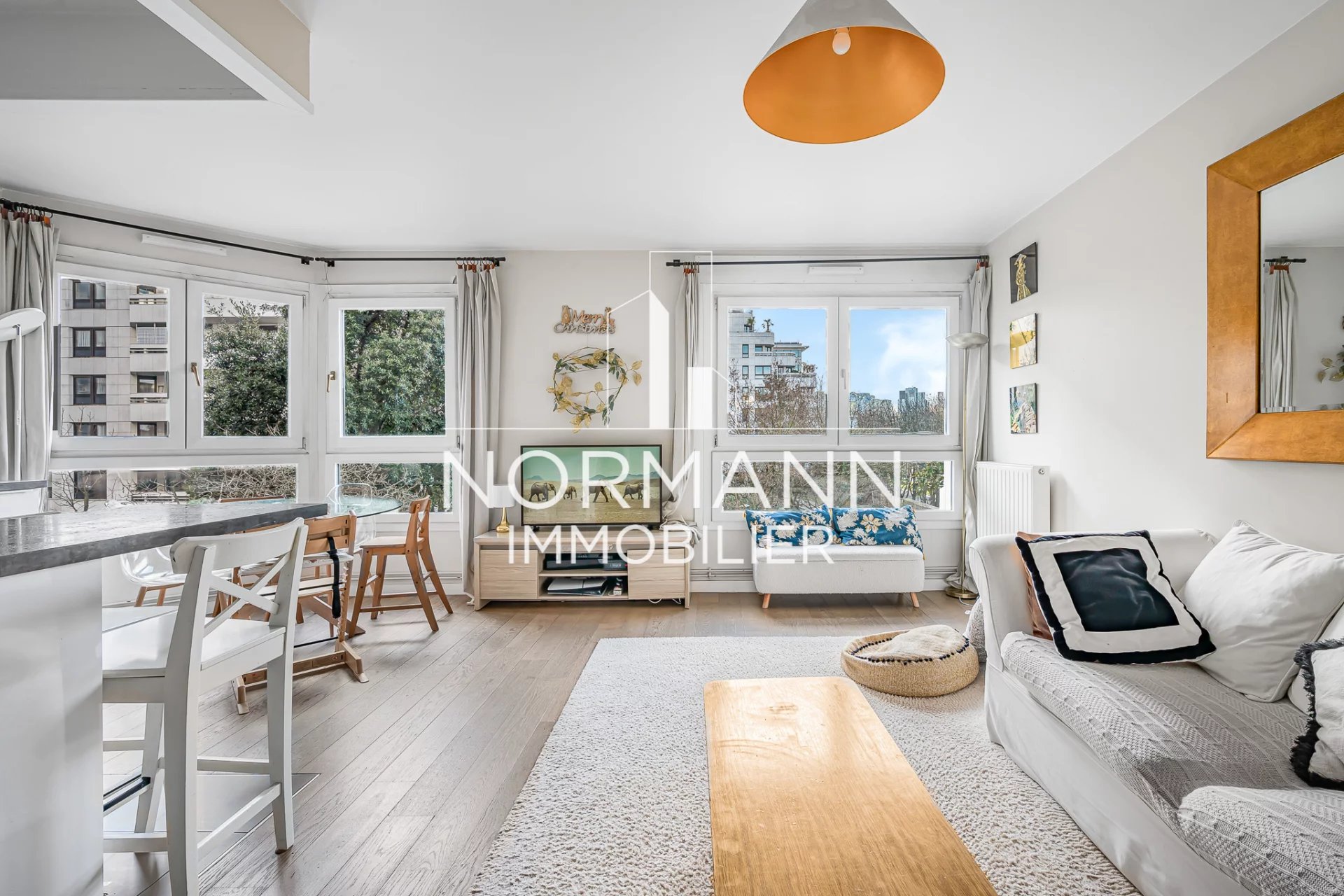 Agence immobilière de 