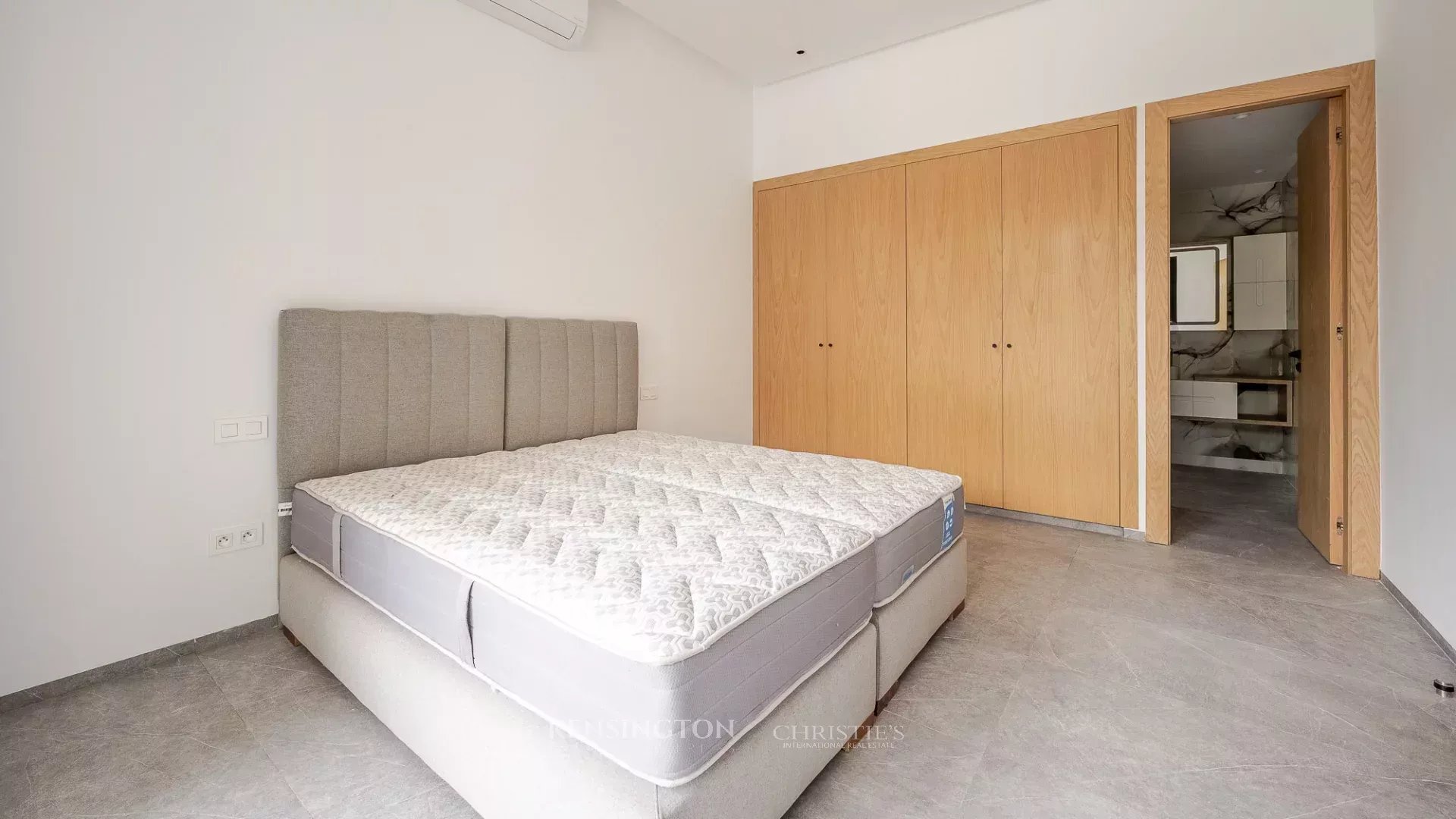 4 Bedroom Villa/Townhouse's Image 12