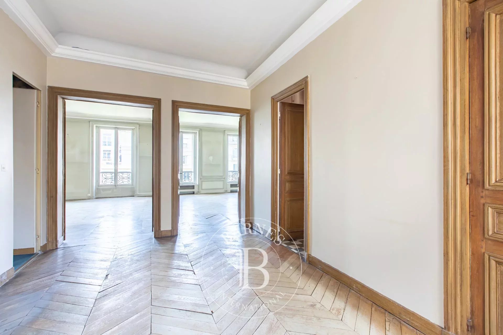 Daire Paris 8ème - picture 5