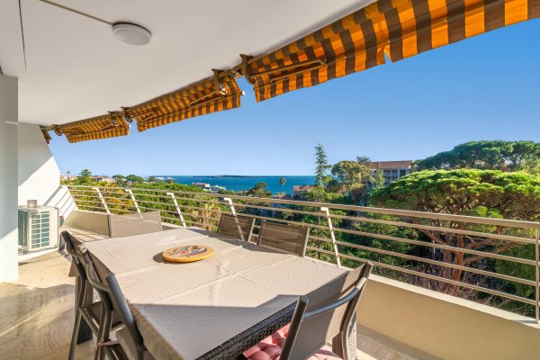 Cannes – Croix des Gardes | Prestigious Residence with Pool and Tennis Court — photo 1