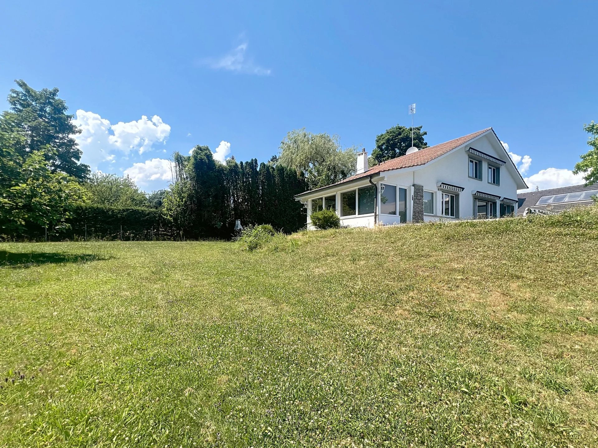 Villa individuelle sur belle parcelle