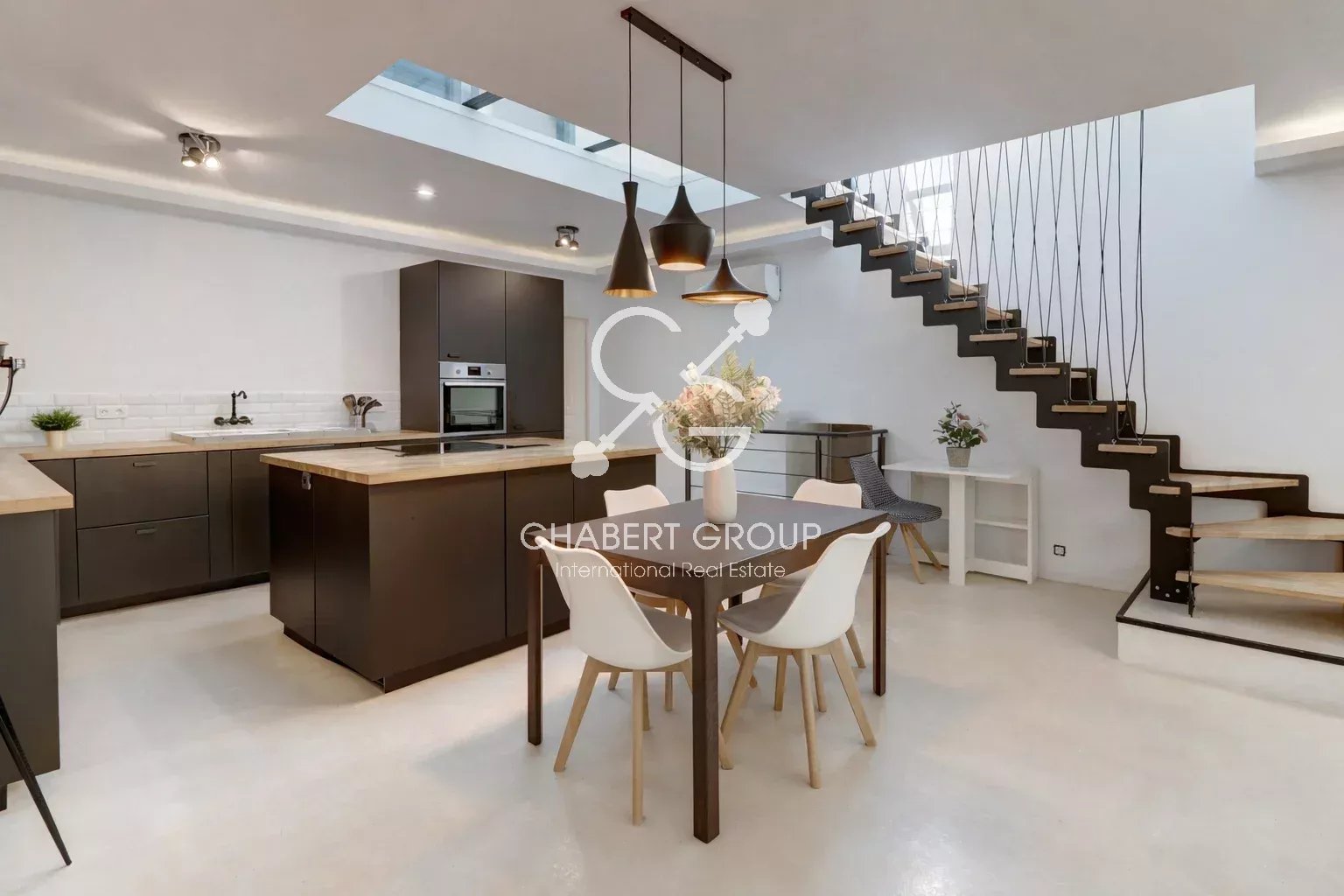 Agence immobilière de 