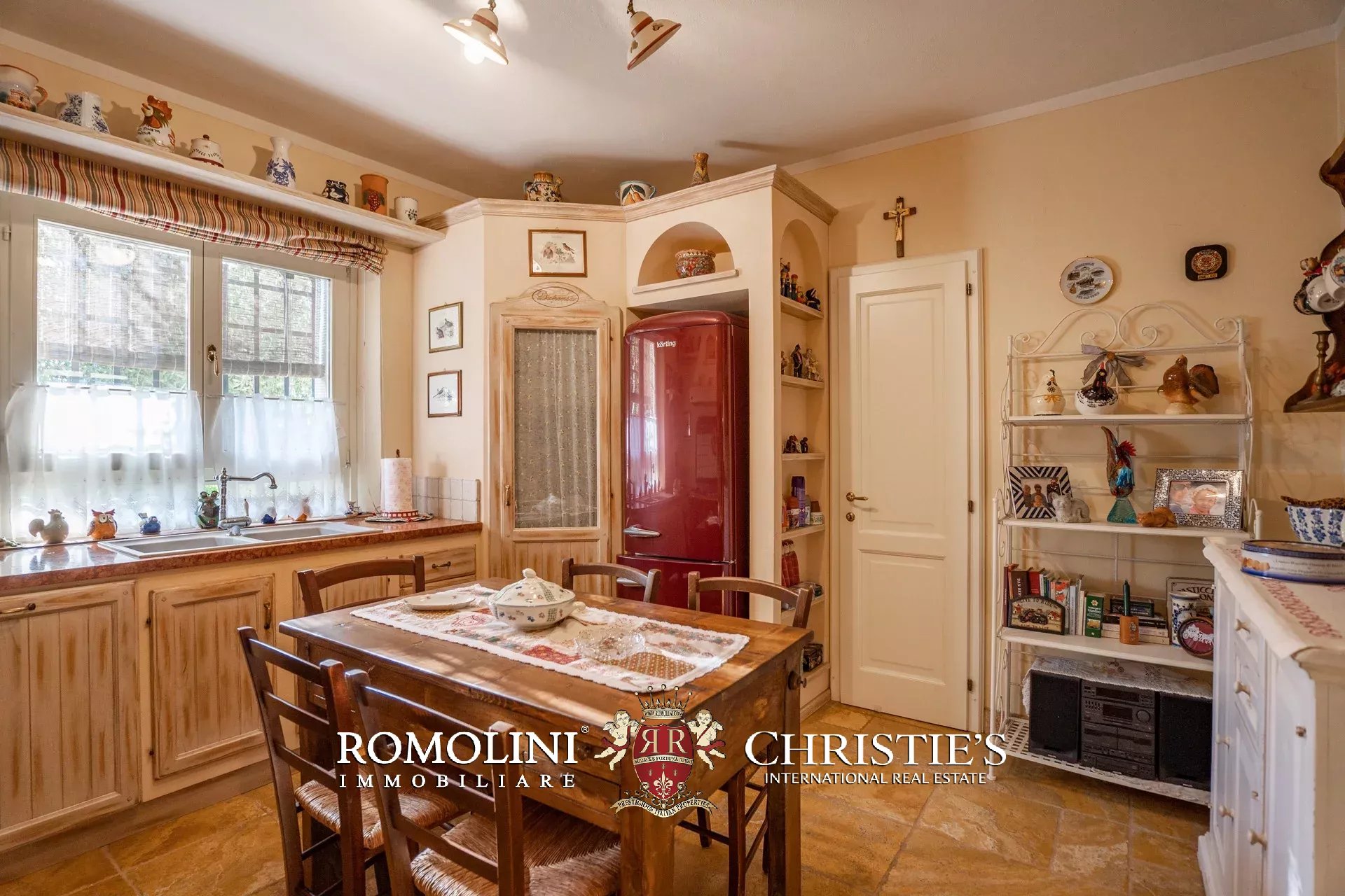 3 Bedroom Villa/Townhouse's Image 29
