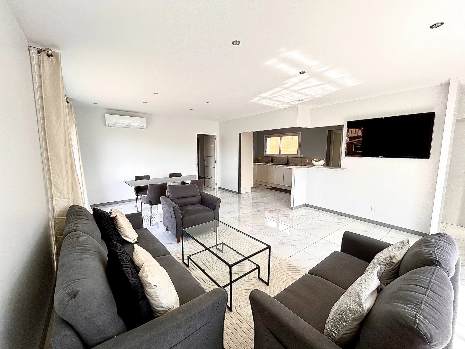 Agence immobilière de 