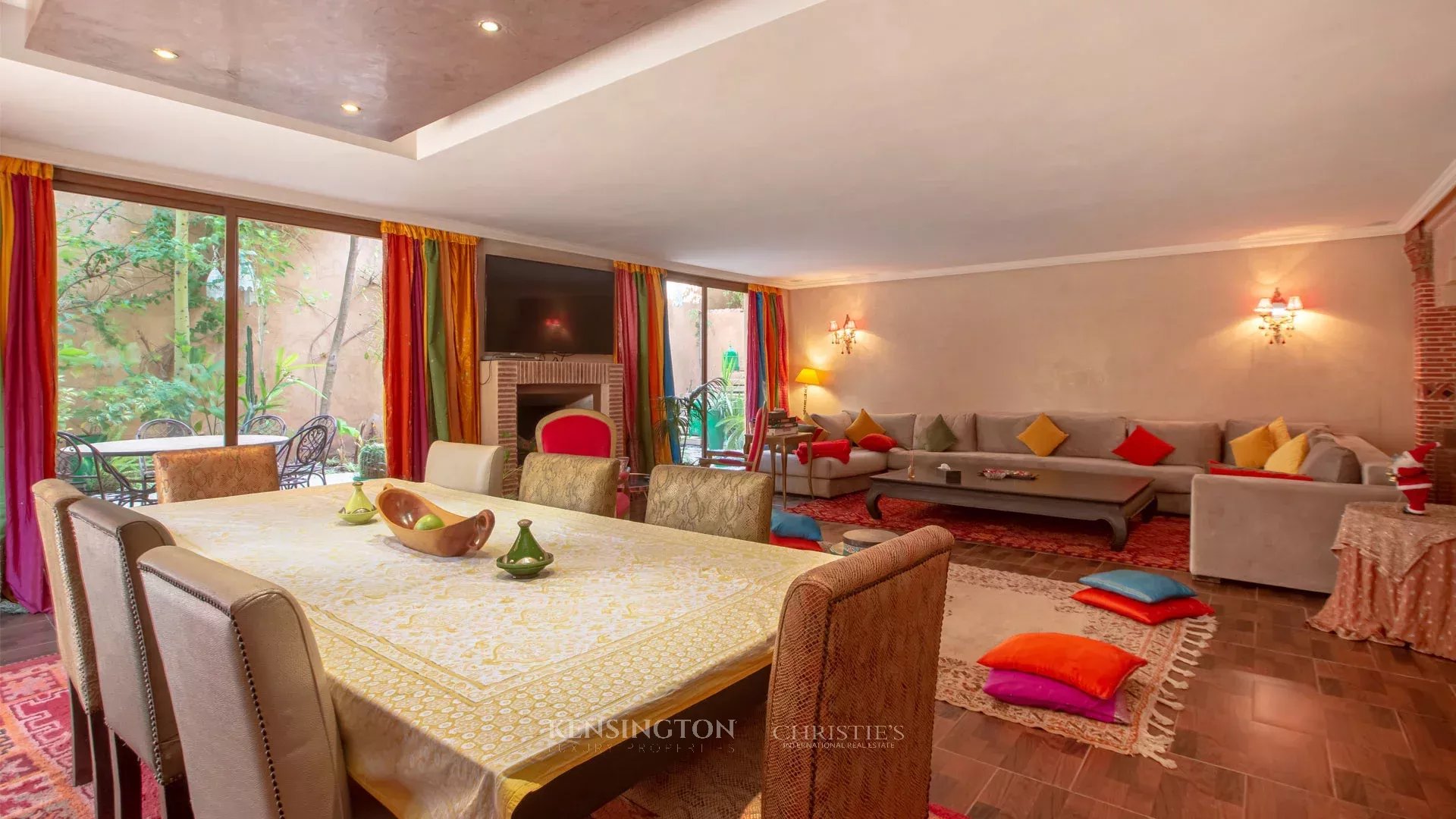 5 Bedroom Villa/Townhouse's Image 31