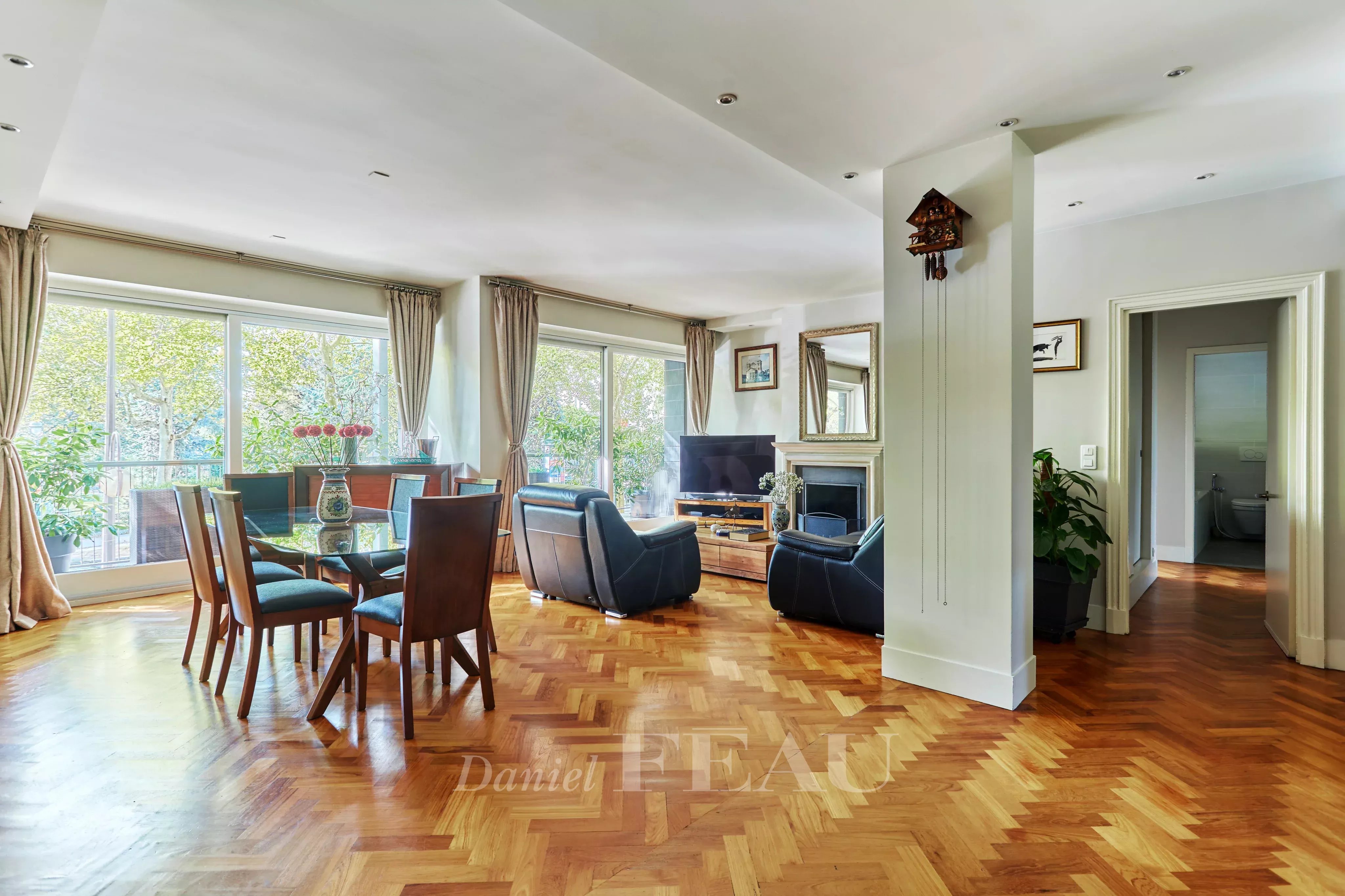 Sale Apartment Paris 16th