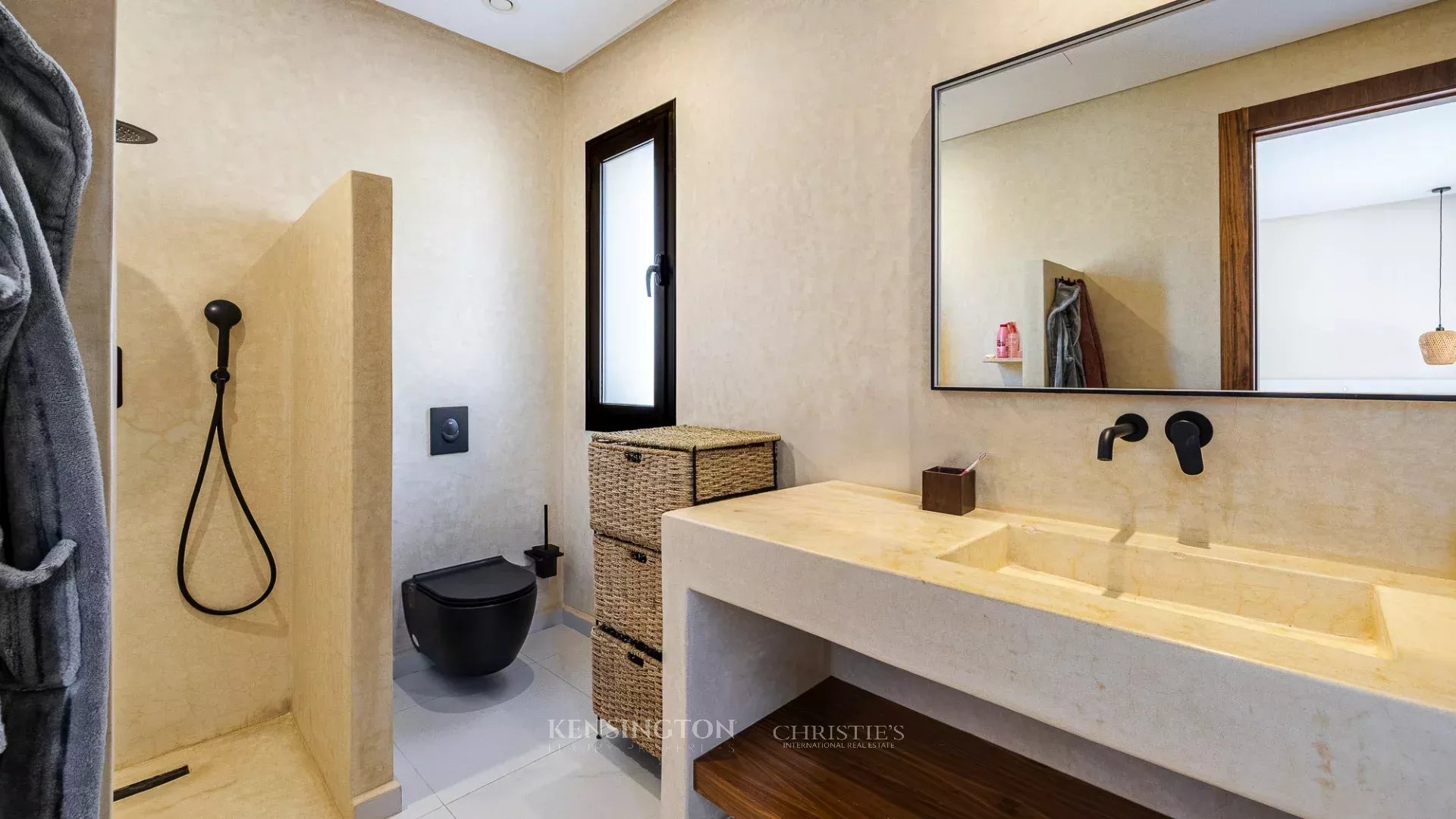 5 Bedroom Villa/Townhouse's Image 13