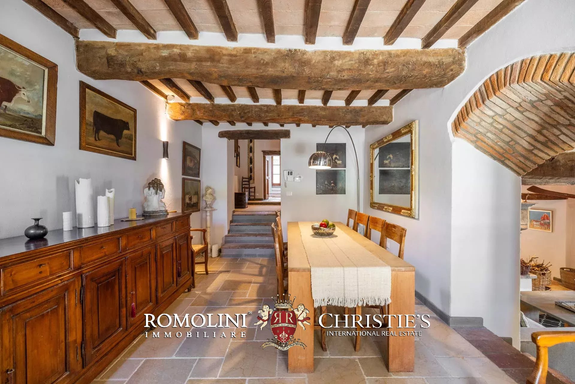9 Bedroom Villa/Townhouse's Image 35