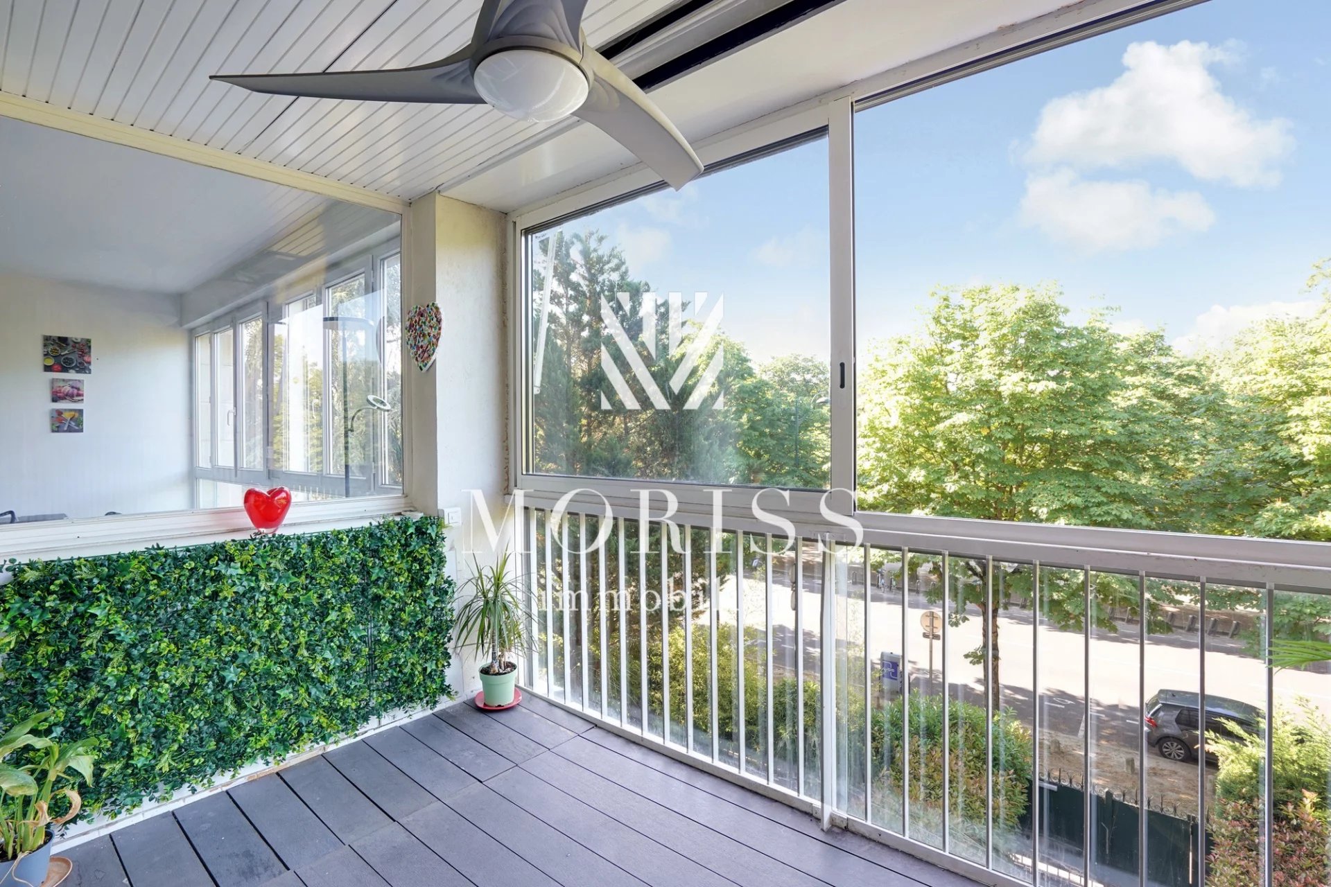 Saint-Mandé Appartement de 4 pièces de 116 m2 avec loggia - Image Array